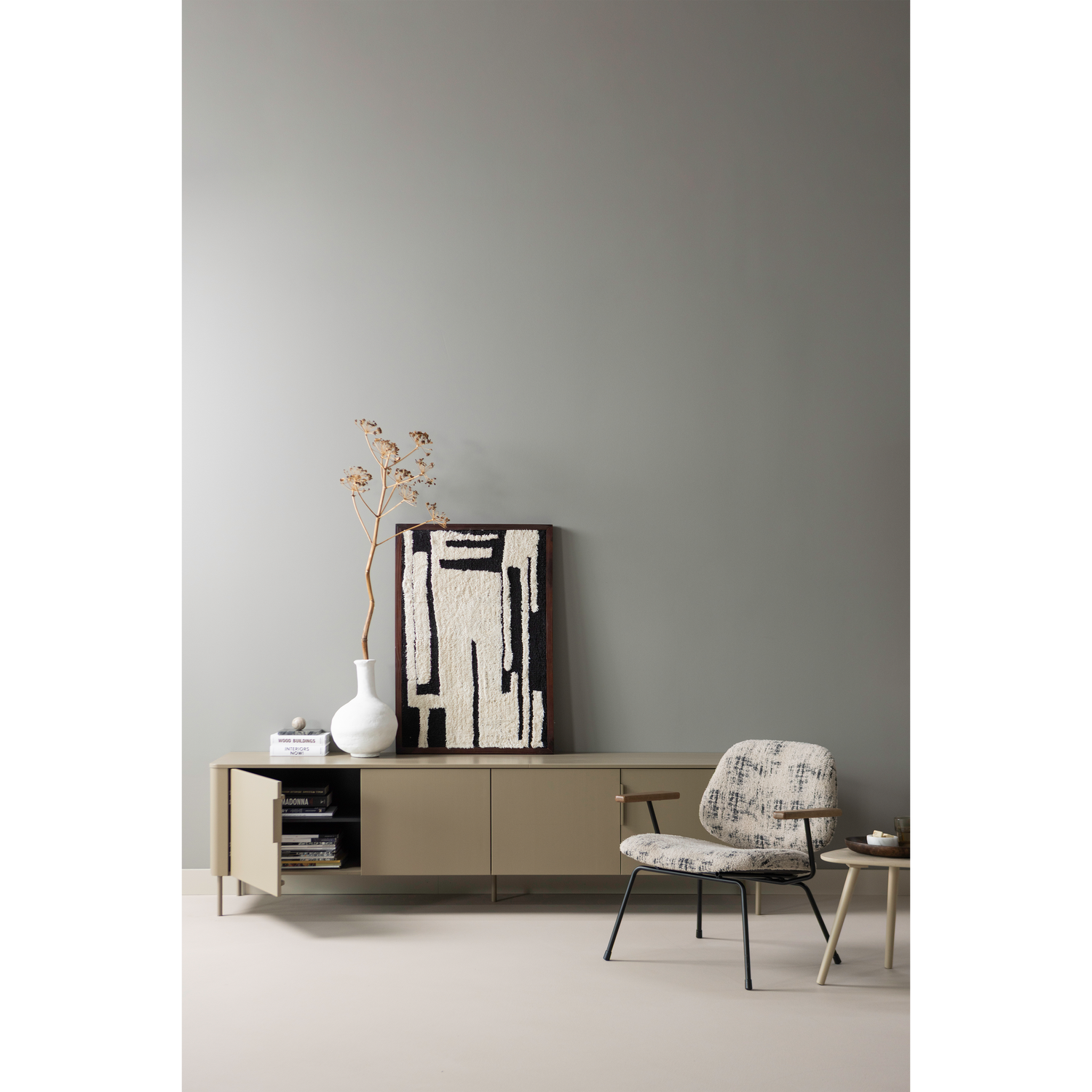 377594-MD-377577-Z-377556-B-01_SF_WP_Gunnar_tv_muebel_Anka_wanddeco_Aure_fauteuil.png?auto=webp&format=png&width=1500&height=1500