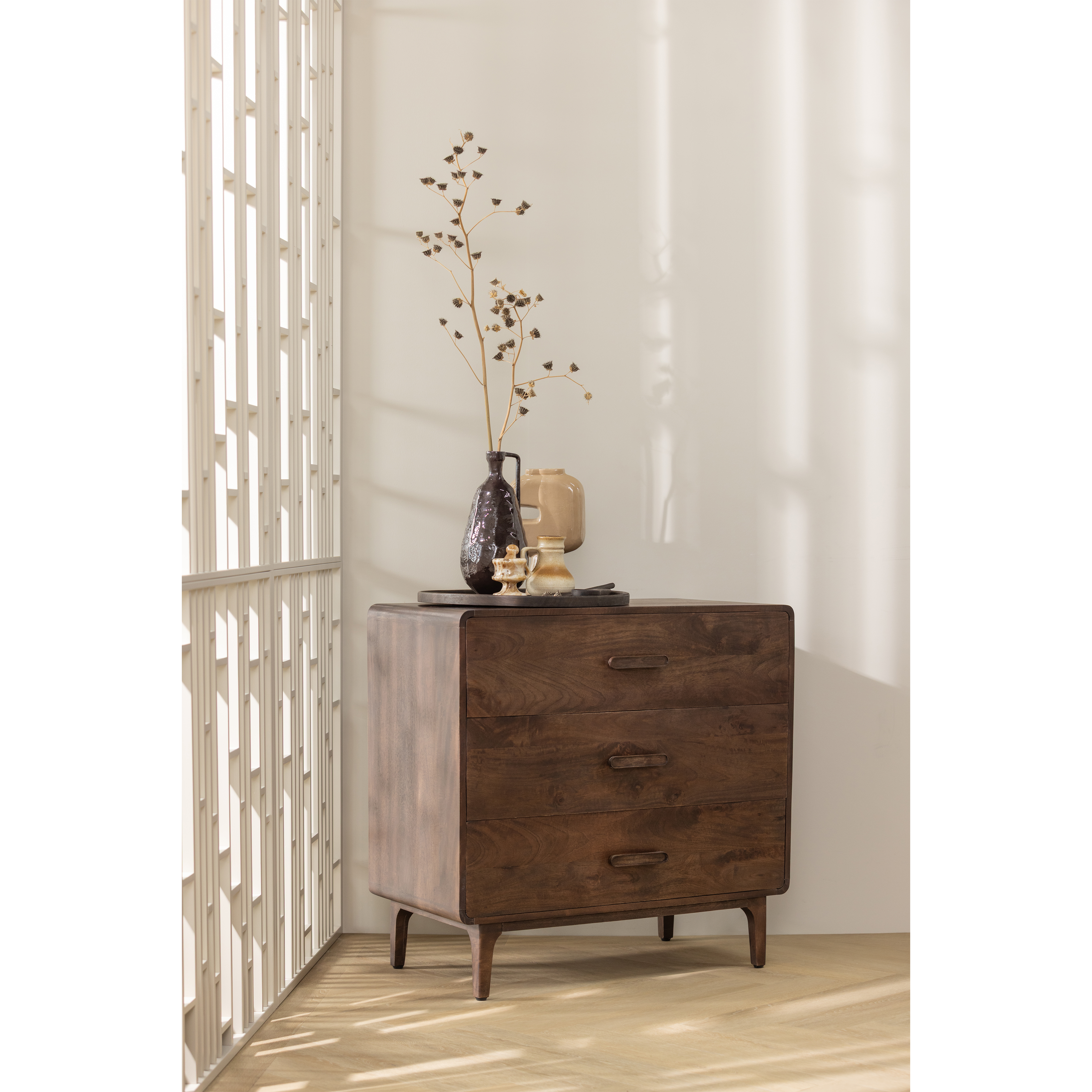 377570-B-377544-B-01_SF_ES_Liya_ladekast_mango_hout_donkerbruin_Indre_vaas.png?auto=webp&format=png&width=1500&height=1500