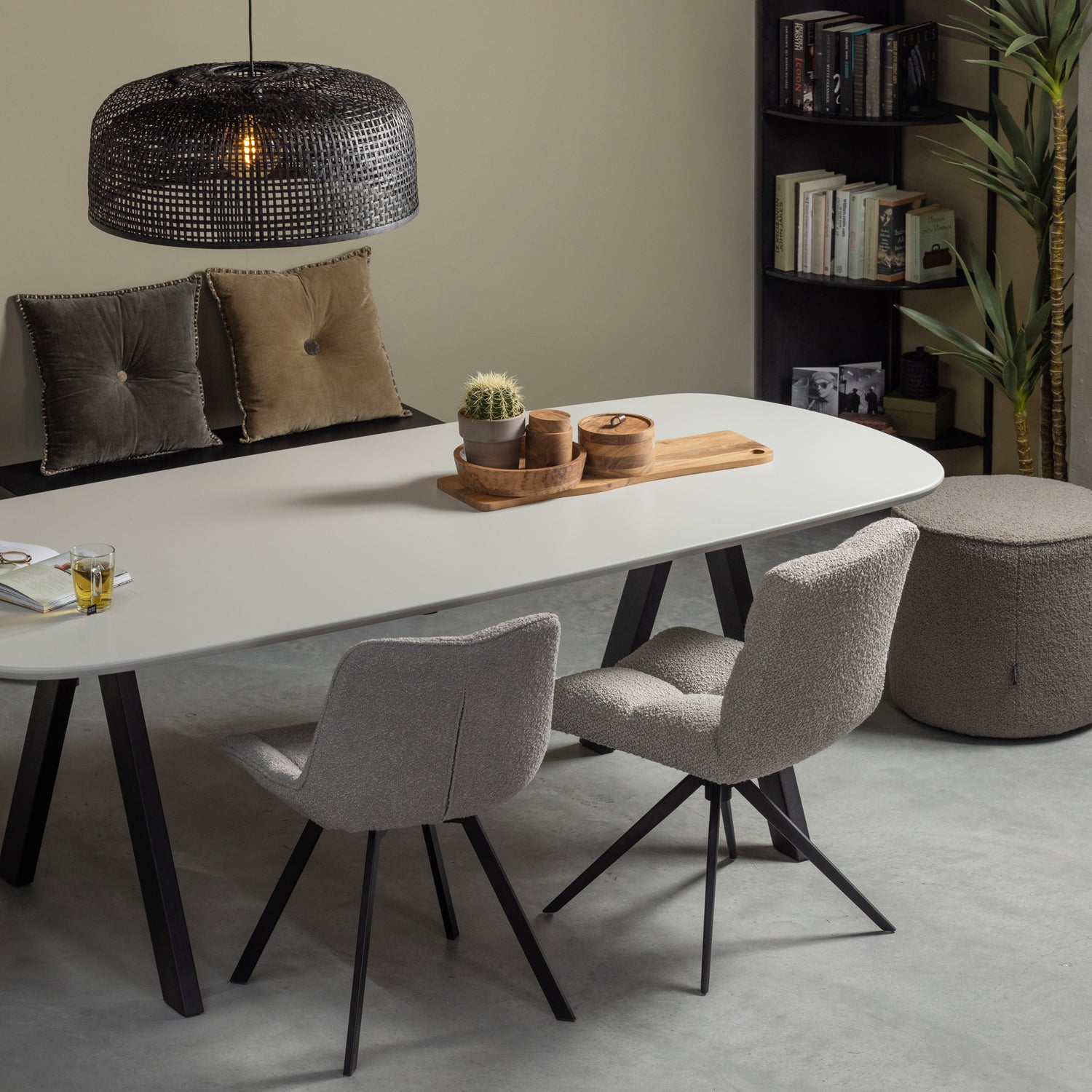 376097-V-375285-373709-Z-373878-N-373685-Z-801088-Z-01_SF_WE_Tablo_V-poot_Imme_Ray_Vinny_Juno_Construct_VIERKANT.jpg?auto=webp&format=png&width=1500&height=1500