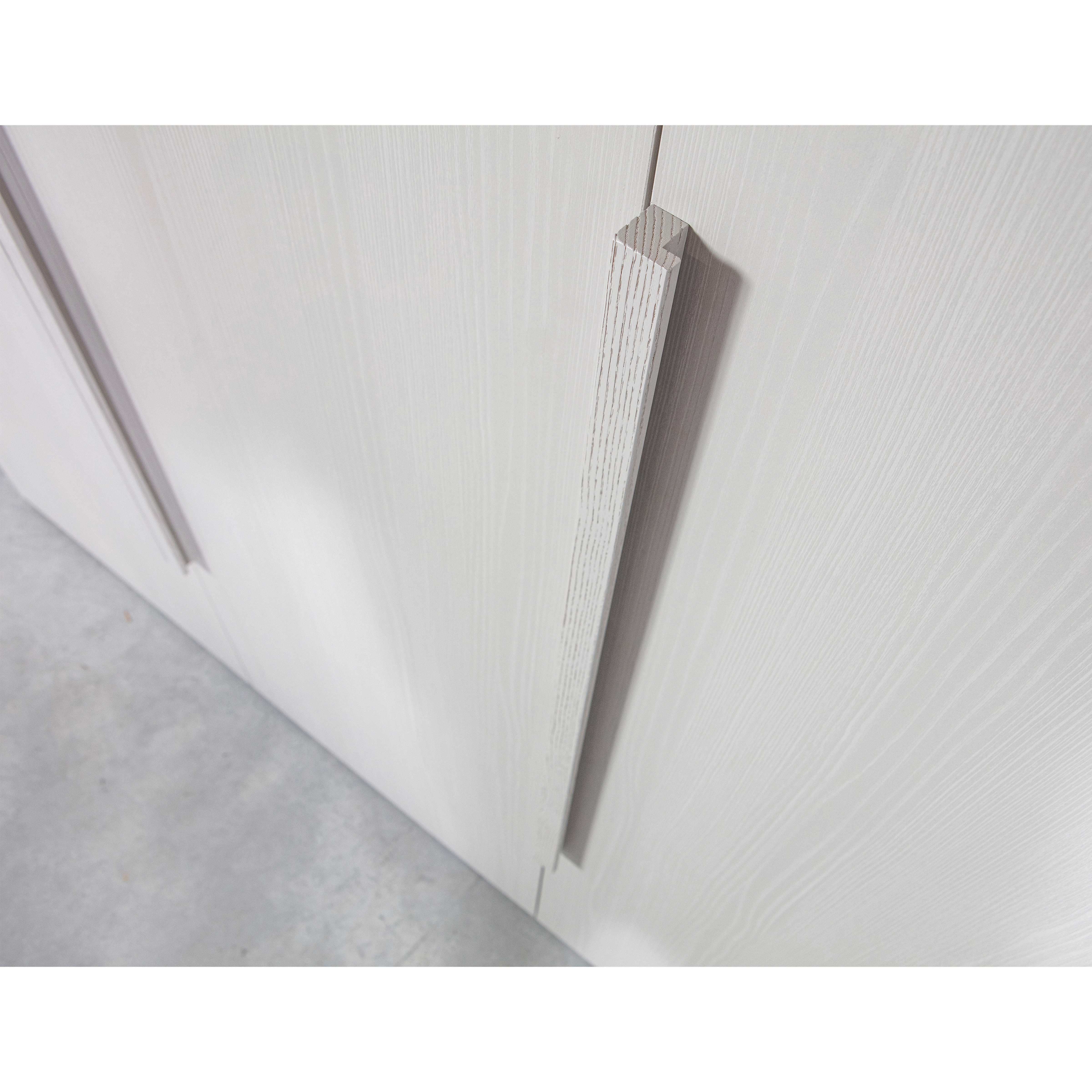 379569-G-02_VS_FA_Rens_3_deurskast_kiezel_grijs_detail.jpg?auto=webp&format=png&width=1500&height=1500
