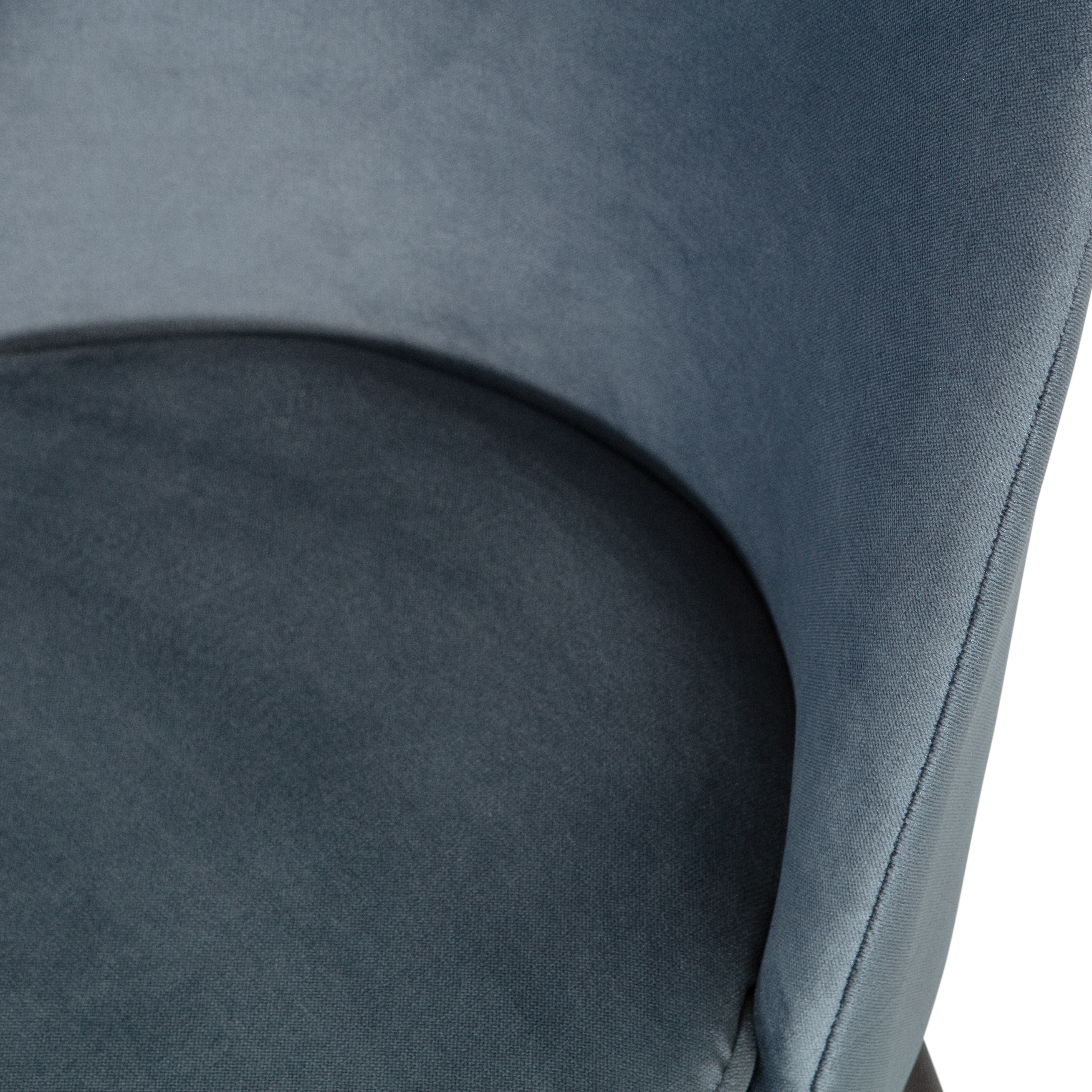 800816-T-02_VS_BP_Vogue_eetkamerstoel_fluweel_teal_detail.jpg?auto=webp&format=png&width=1500&height=1500