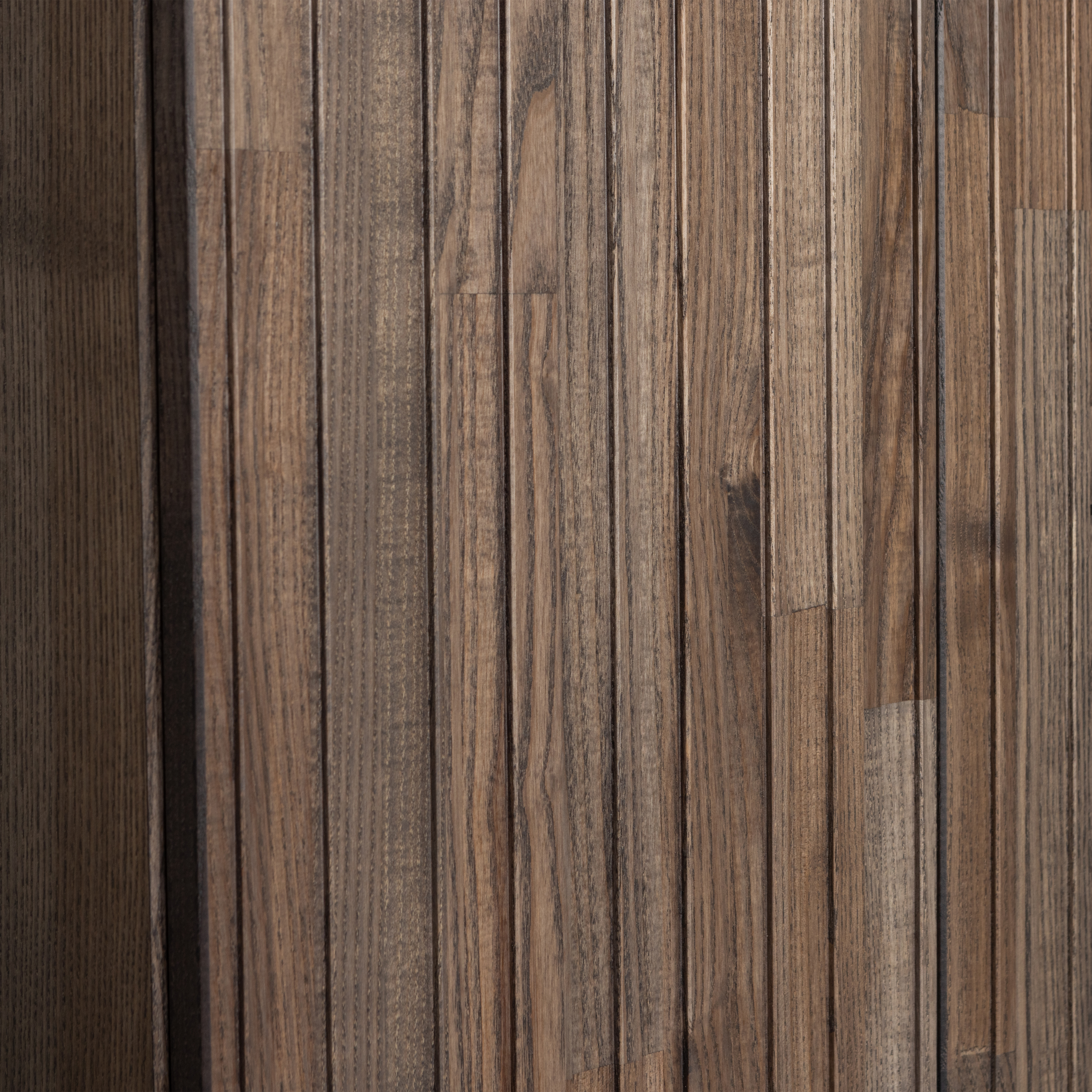 373474-E-01_VS_WE_Gravure_new_hoge_kast_met_lade_essen_espresso_detail.png?auto=webp&format=png&width=1500&height=1500