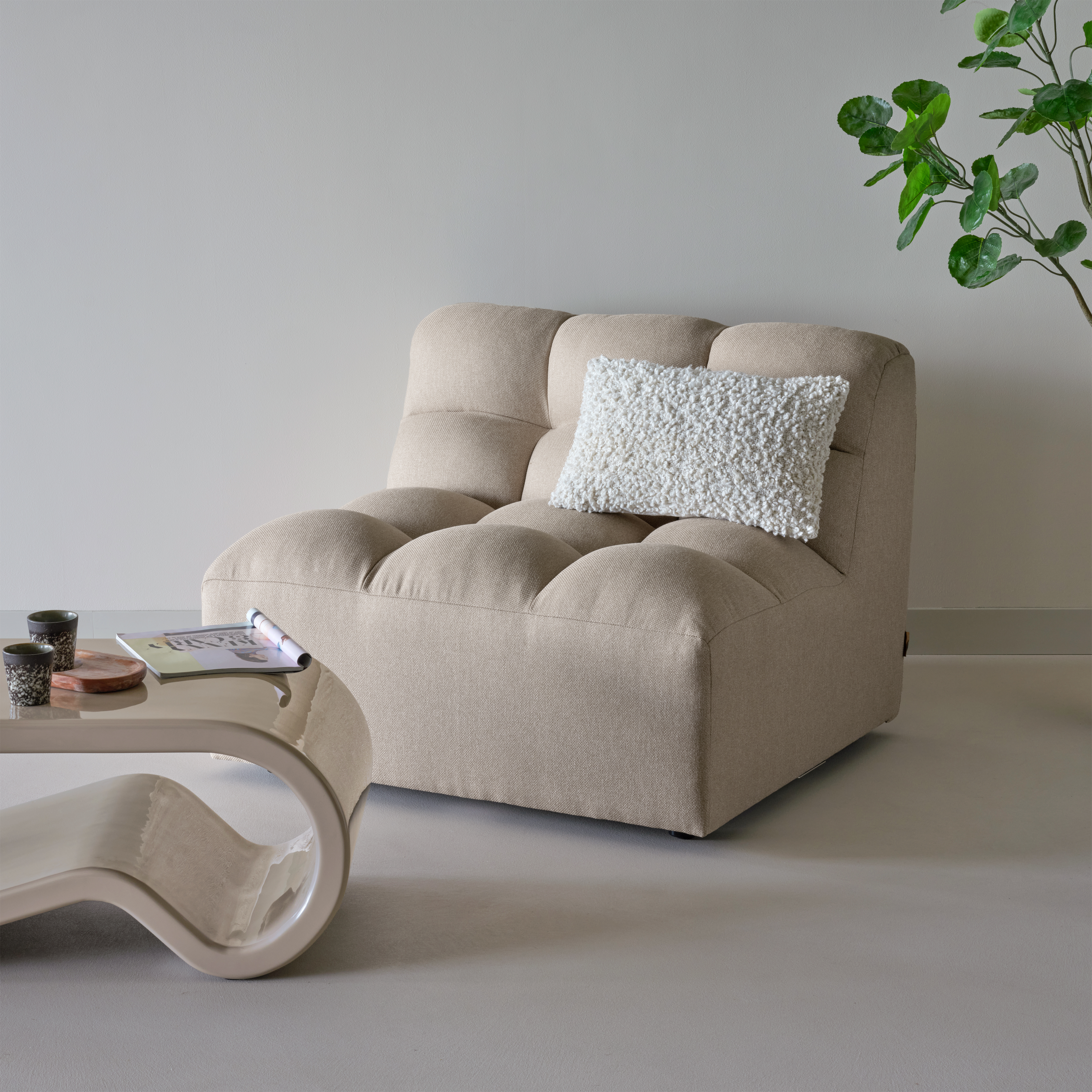 377074-Z_01_SF_Pepper_fauteuil_zand_Moss_Salontafel_vierkant.jpg?auto=webp&format=png&width=1500&height=1500