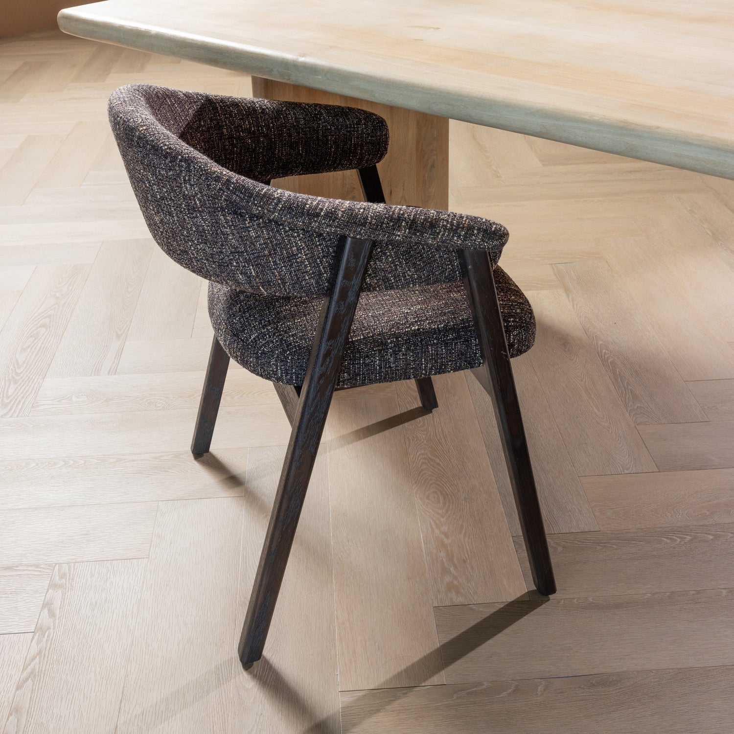 377757-B-01_SF_Tunar_donkerbruin_vierkant.jpg?auto=webp&format=png&width=1500&height=1500