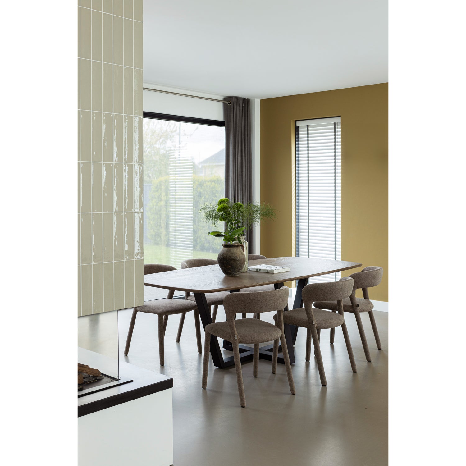 TB-DO-DL22-2100x0990-375294-801419-T-01_SF_FA_Tafelblad_deens_ovaal_doorgaande_lamel_210x100cm_cashmere_brown_Tablo_drenthe_Noble_taupe.jpg?auto=webp&format=png&width=1500&height=1500