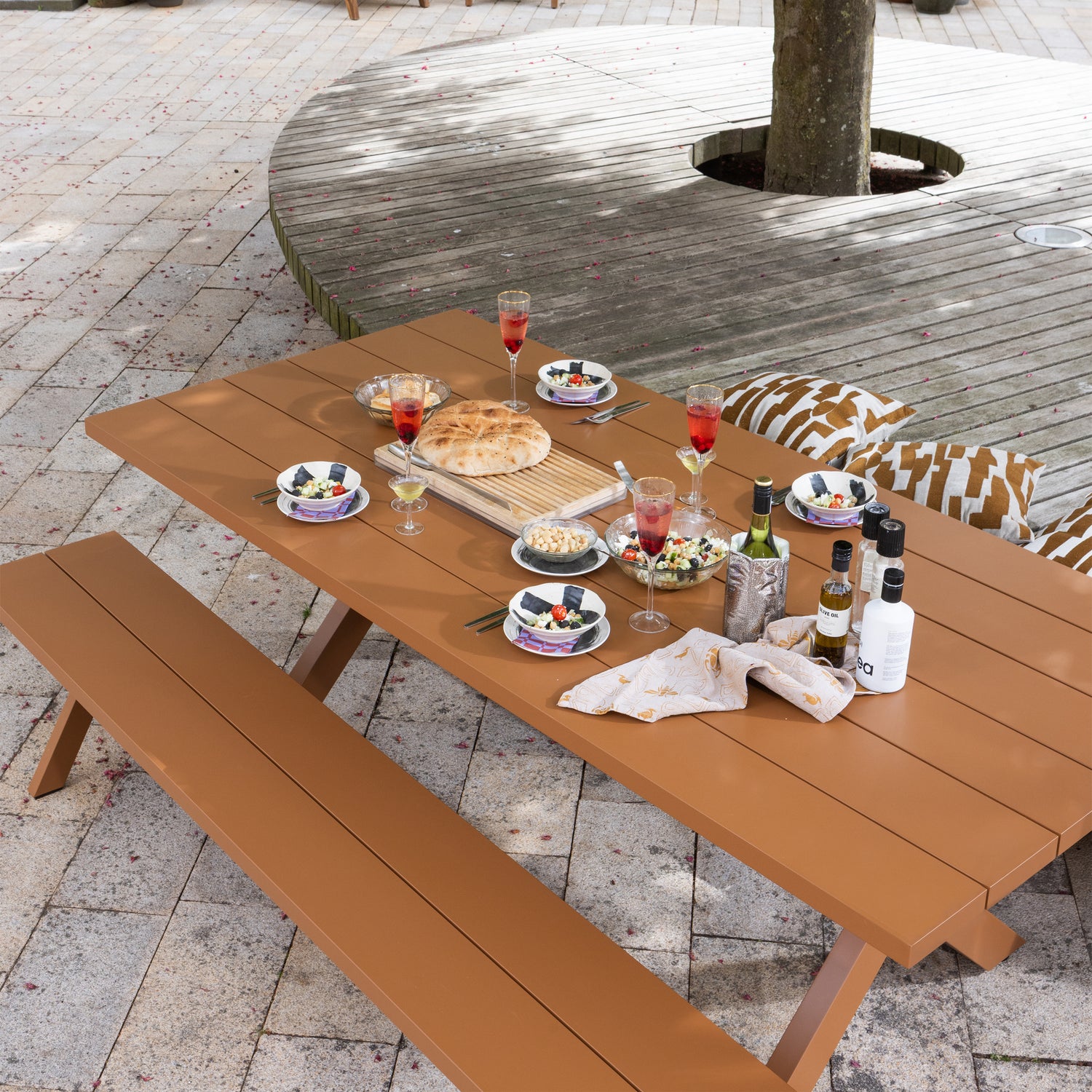 500030-T-500031-T-500004-N-02_SF_WO_Delta_picknick_tuintafel_tuinbank_Kenai_fauteuil_vierkant.png?auto=webp&format=png&width=1500&height=1500