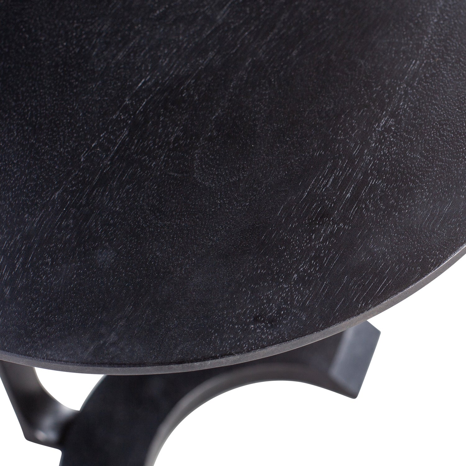 377224-Z-01_VS_WE_Floor_bijzettafel_hout_metaal_zwart_detail.jpg?auto=webp&format=png&width=1500&height=1500