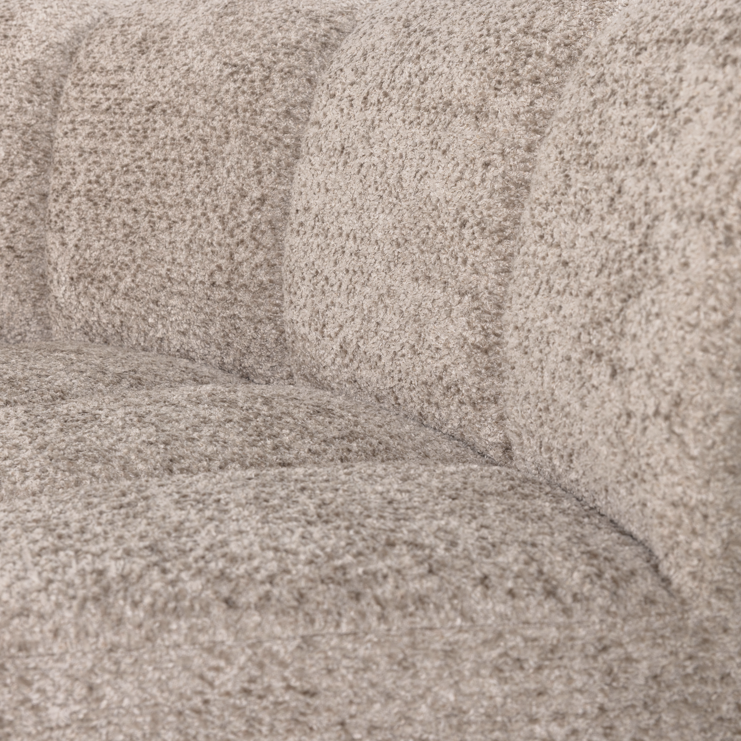 377902-WD_05_VS_Mojo_eetbank_halfronde_hoek_rugleuning_wollig_donkerzand_C1.png?auto=webp&format=png&width=1500&height=1500