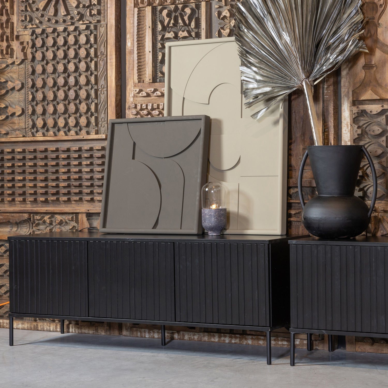 373473-Z-373472-Z-373454-M-373455-E-377322-Z-377411-G-01_SF_WE_FA_New_Gravure_tvmeubel_grenen_zwart_Fiona_mist_Fiona_espresso_VIERKANT.jpg?auto=webp&format=png&width=1500&height=1500