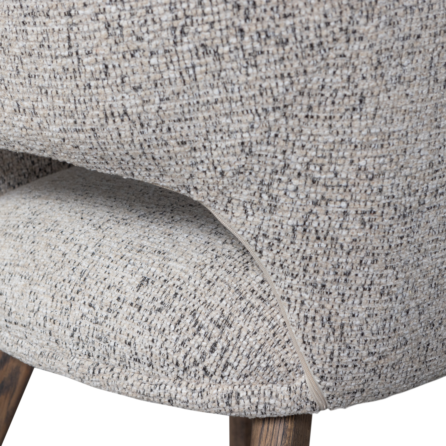 377492-NM-01_VS_PR_Murat_eetkamerstoel_naturel_met_houten_poot_mystic_brown_detail.png?auto=webp&format=png&width=1500&height=1500