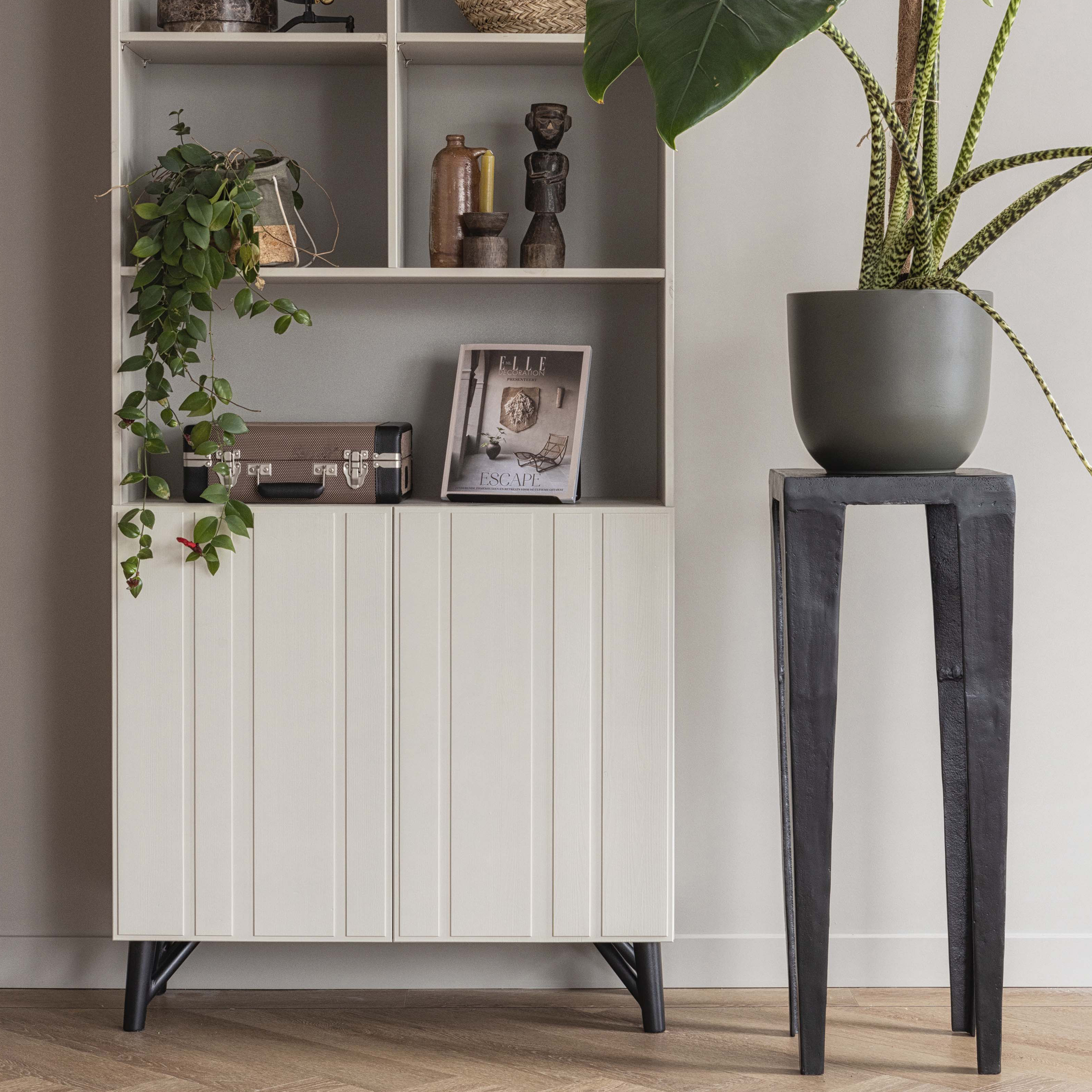 373983-D-373912-Z-373532-B-377227-Z-01_SF_WE_Miller_2-deurs_opbergkast_Claire_Nove_Brook_VIERKANT.jpg?auto=webp&format=png&width=1500&height=1500