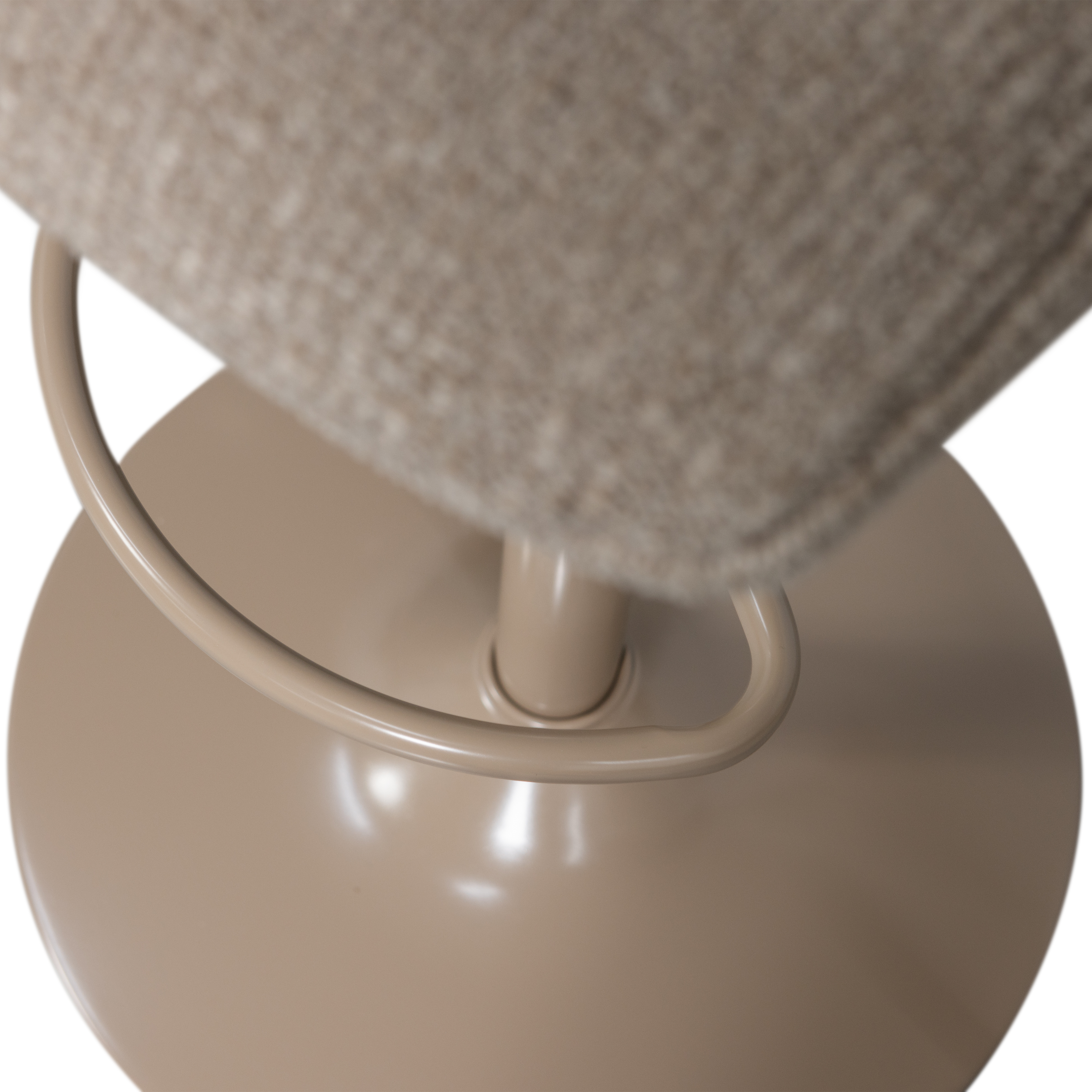 377486-S-02_VS_PR_Marten_in_hoogte_verstelbare_barstoel_zand_C2.png?auto=webp&format=png&width=1500&height=1500