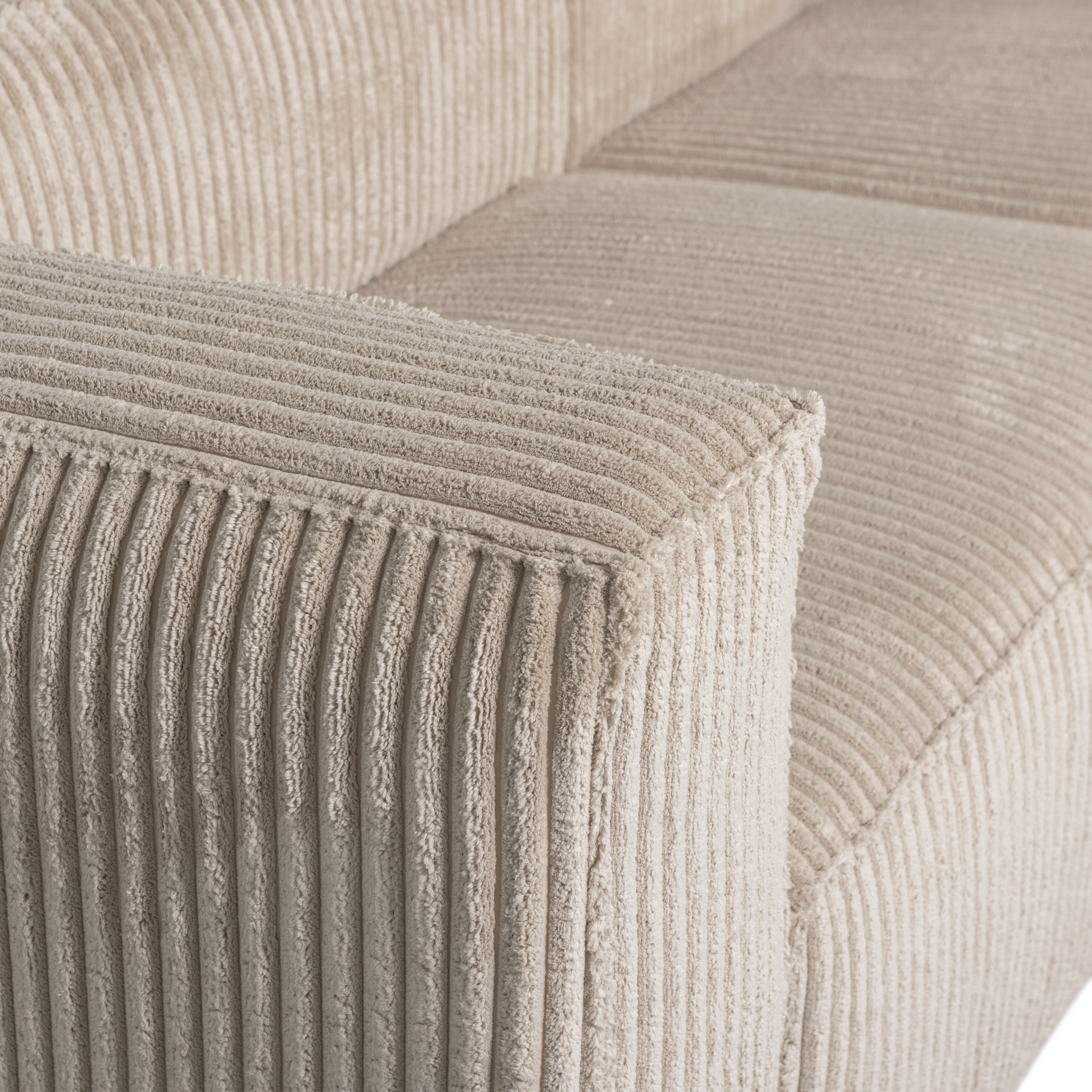 377433-RR-01_VS_WE_Bean_chaise_longue_links_grove_ribstof_travertin_detail.png?auto=webp&format=png&width=1500&height=1500