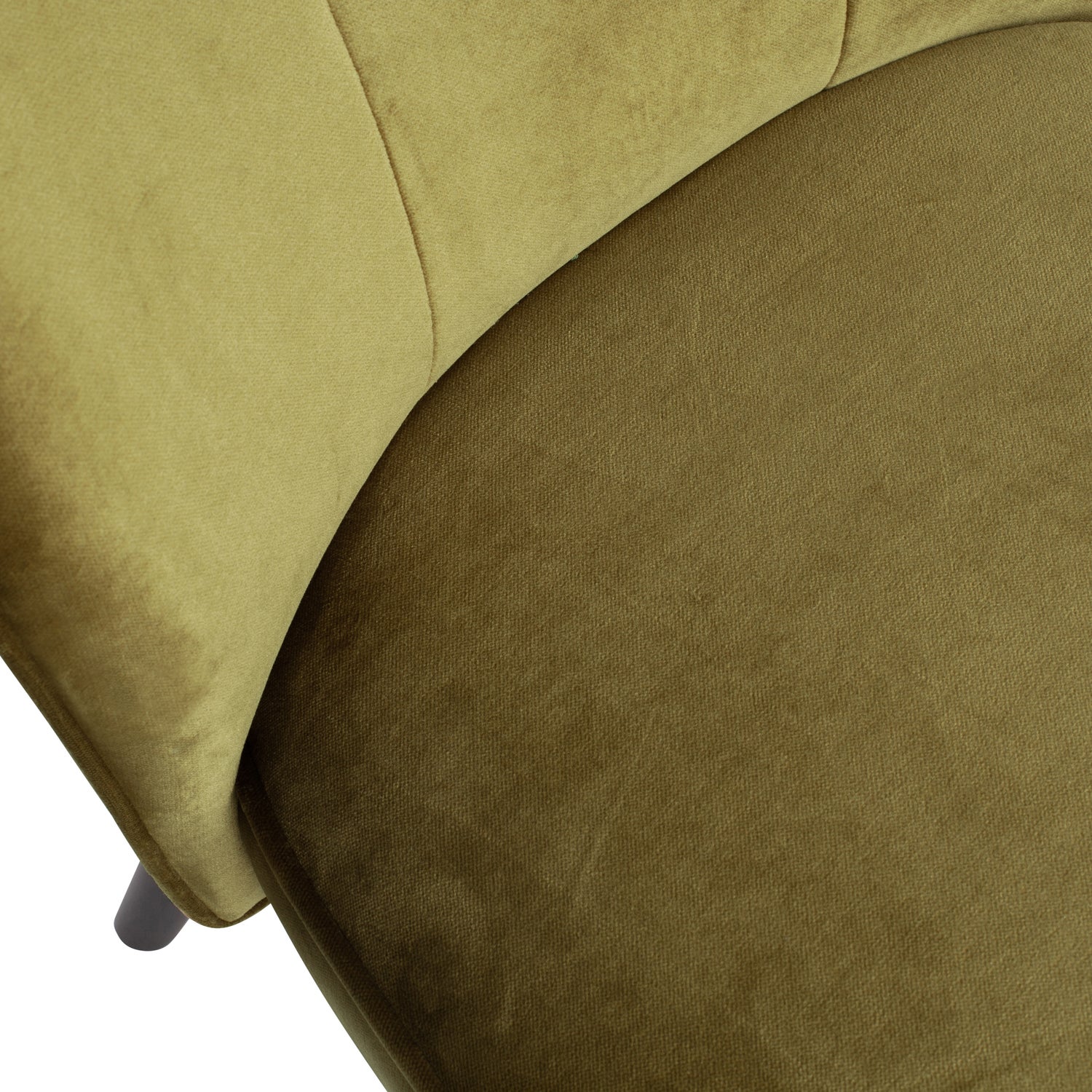 375690-M-01_VS_FA_Sara_fauteuil_fluweel_army_detail_PS.jpg?auto=webp&format=png&width=1500&height=1500