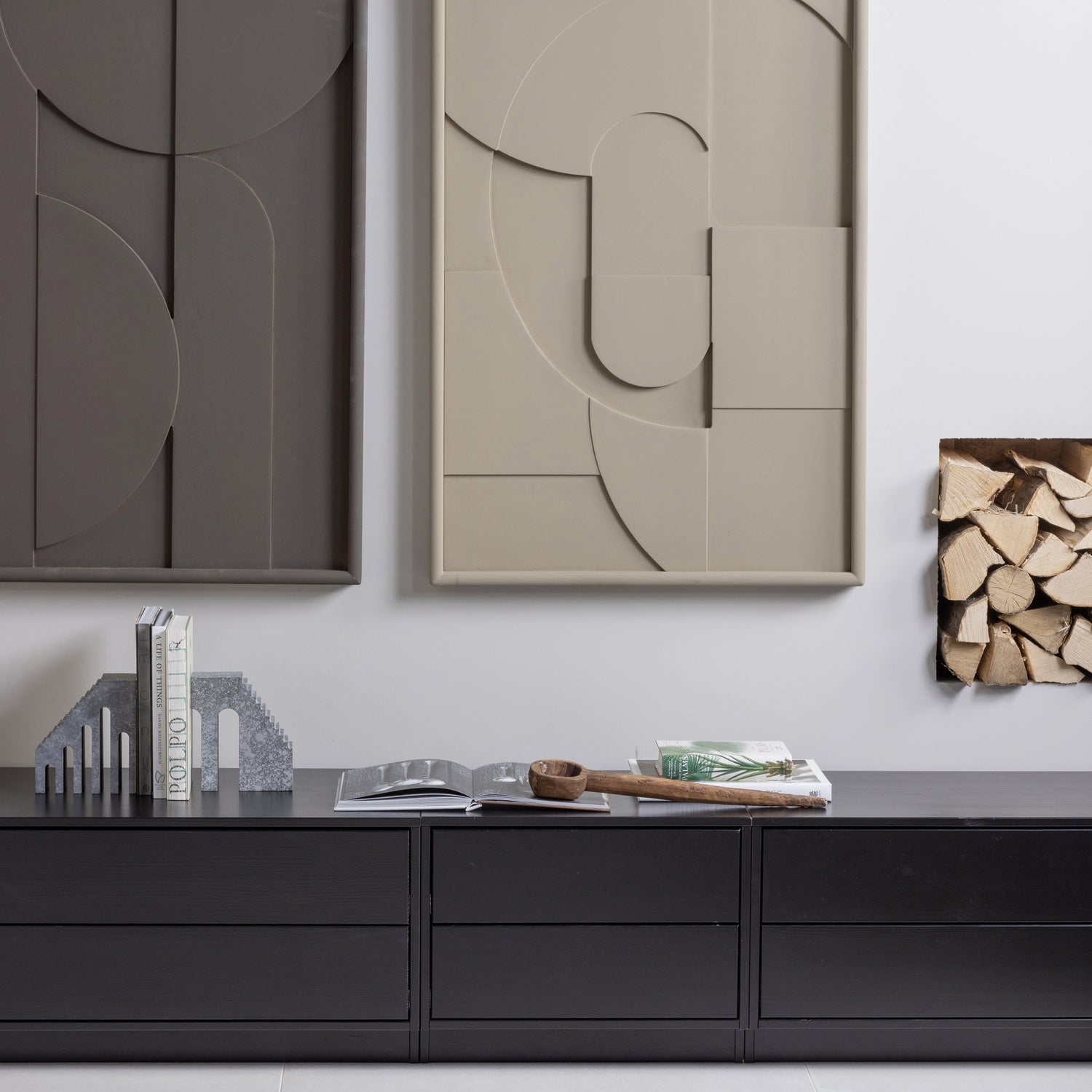 373463-Z_373462-Z_373464-Z_373454-E_373454-M-01_SF_WE_FA_Finca_tvmeubel_Fiona_schilderij_espresso_mist_VIERKANT.jpg?auto=webp&format=png&width=1500&height=1500