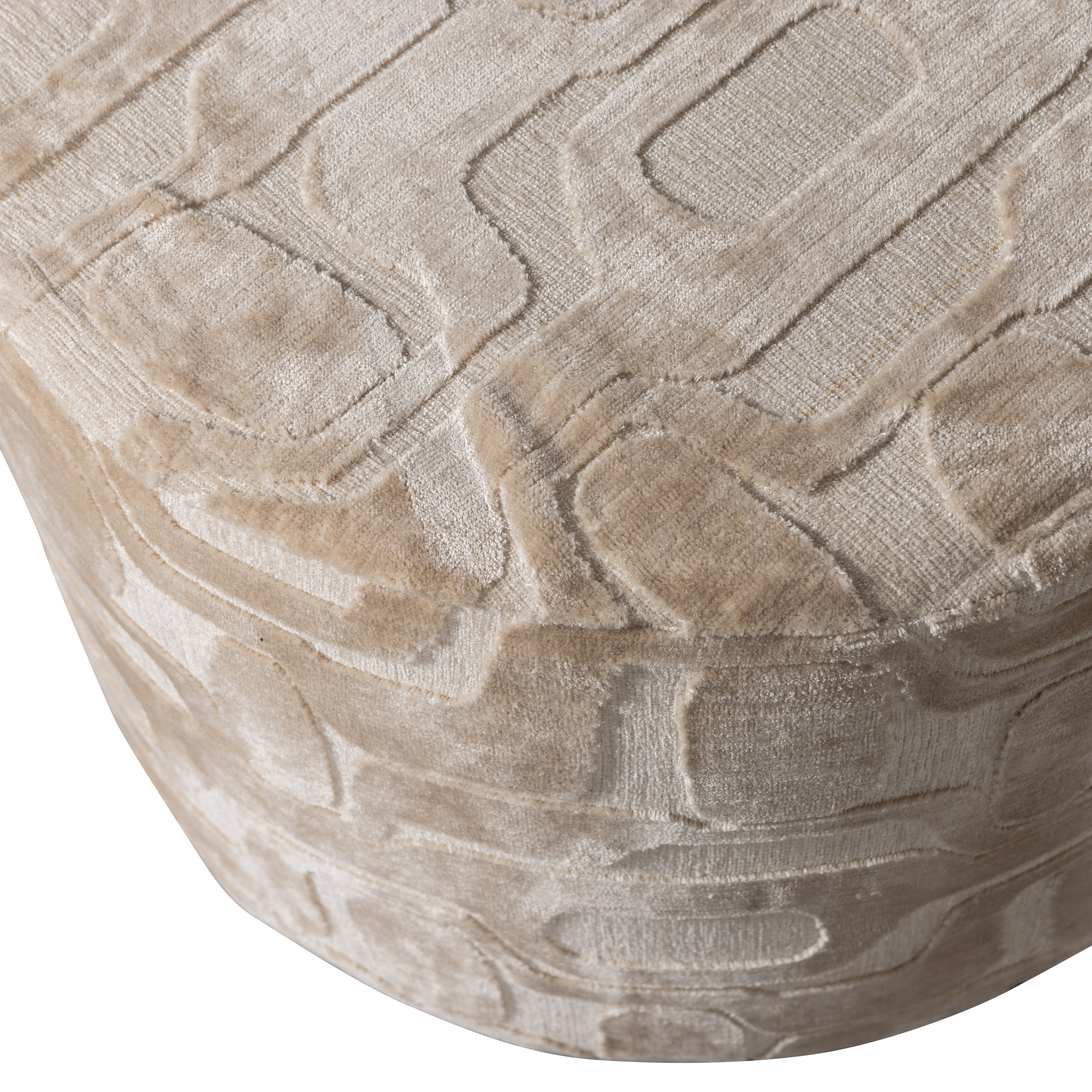 374030-N-01_VS_WE_Yago_poef_viscose_dessin_naturel_43xO60cm_detail.png?auto=webp&format=png&width=1500&height=1500