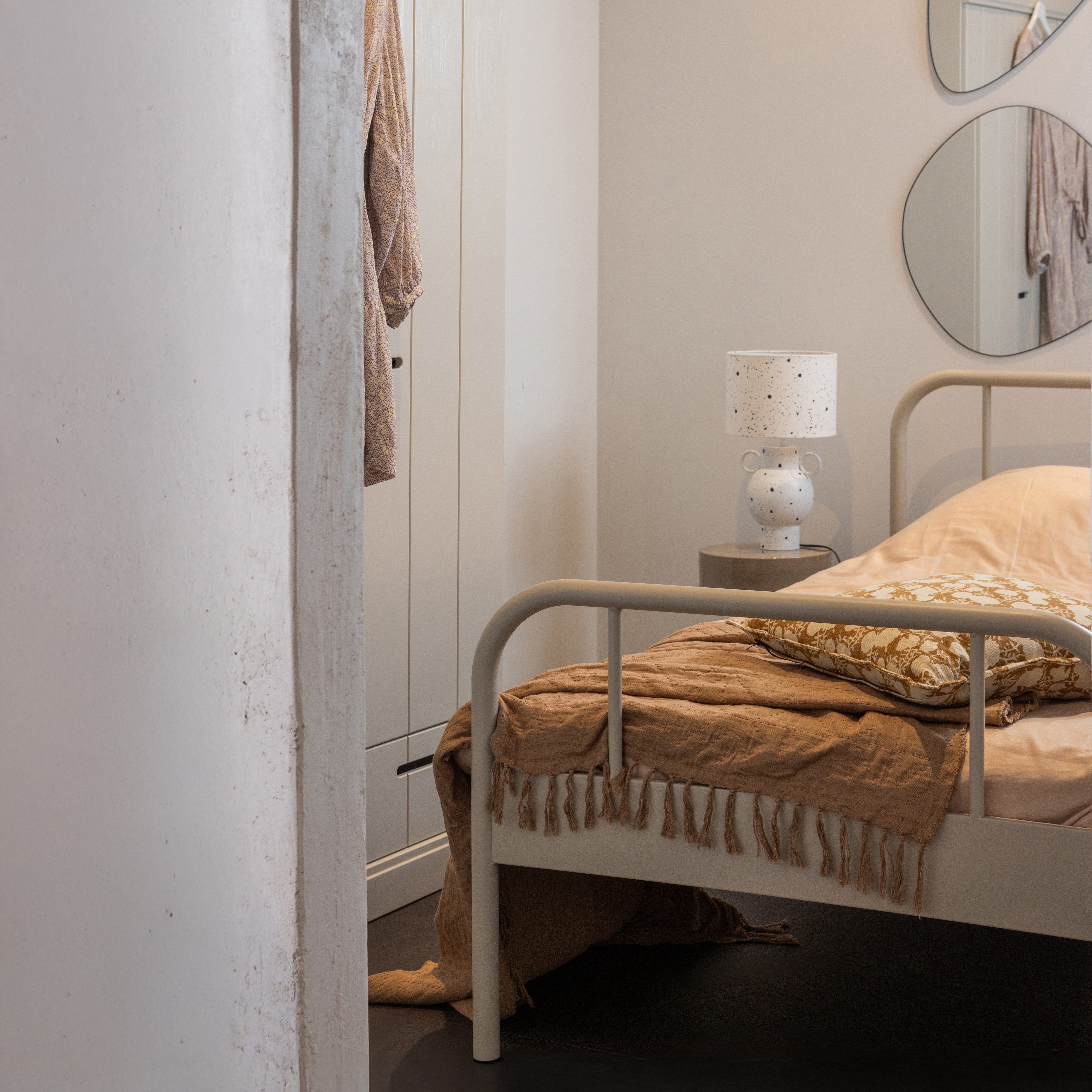 377514-S-01_SF_Mata_bed_zand_vierkant.jpg?auto=webp&format=png&width=1500&height=1500