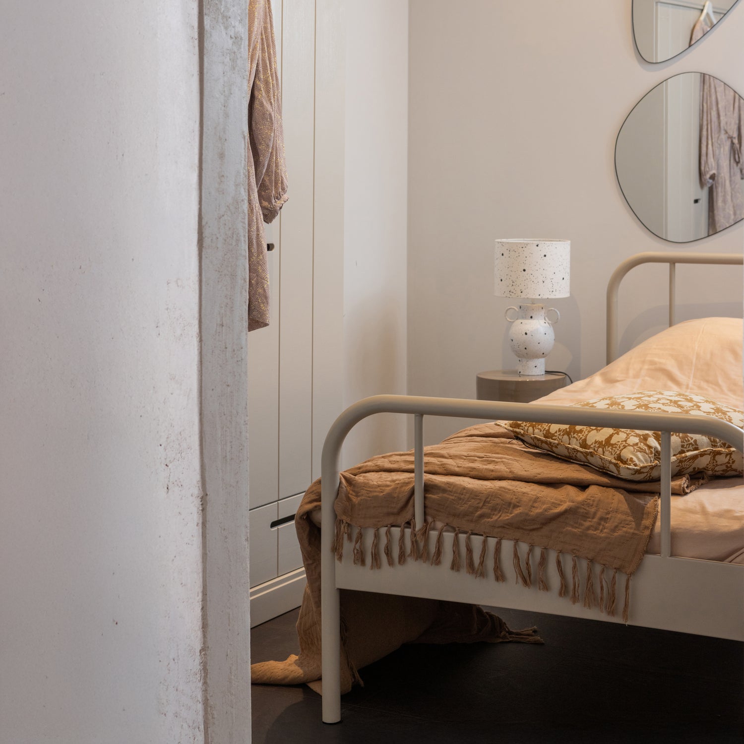 377514-S-01_SF_Mata_bed_zand_vierkant.jpg?auto=webp&format=png&width=1500&height=1500