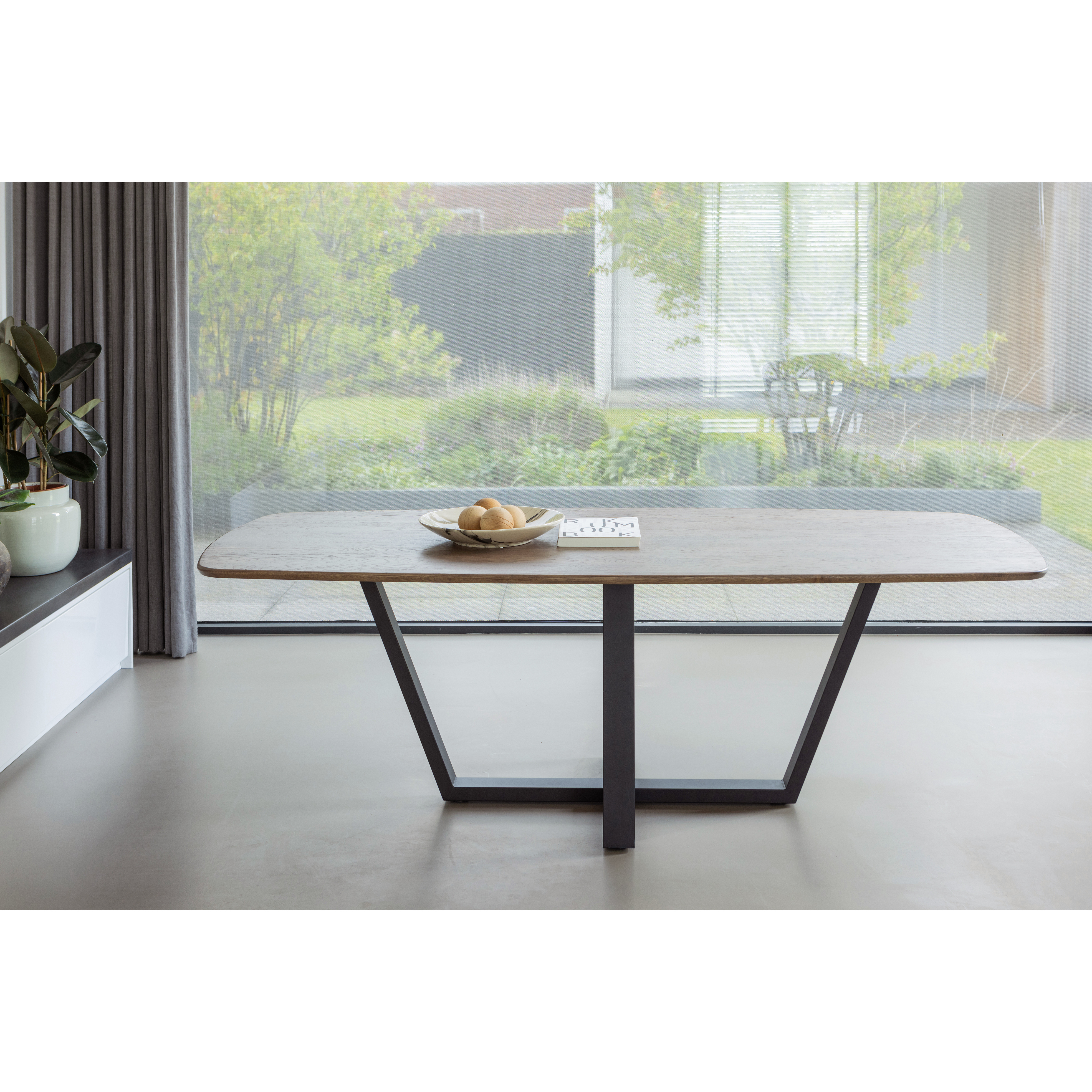 TB-DO-DL22-2100x0990-375294-02_SF_FA_Tafelblad_deens_ovaal_doorgaande_lamel_210x100cm_cashmere_brown_Tablo_drenthe_poot.jpg?auto=webp&format=png&width=1500&height=1500