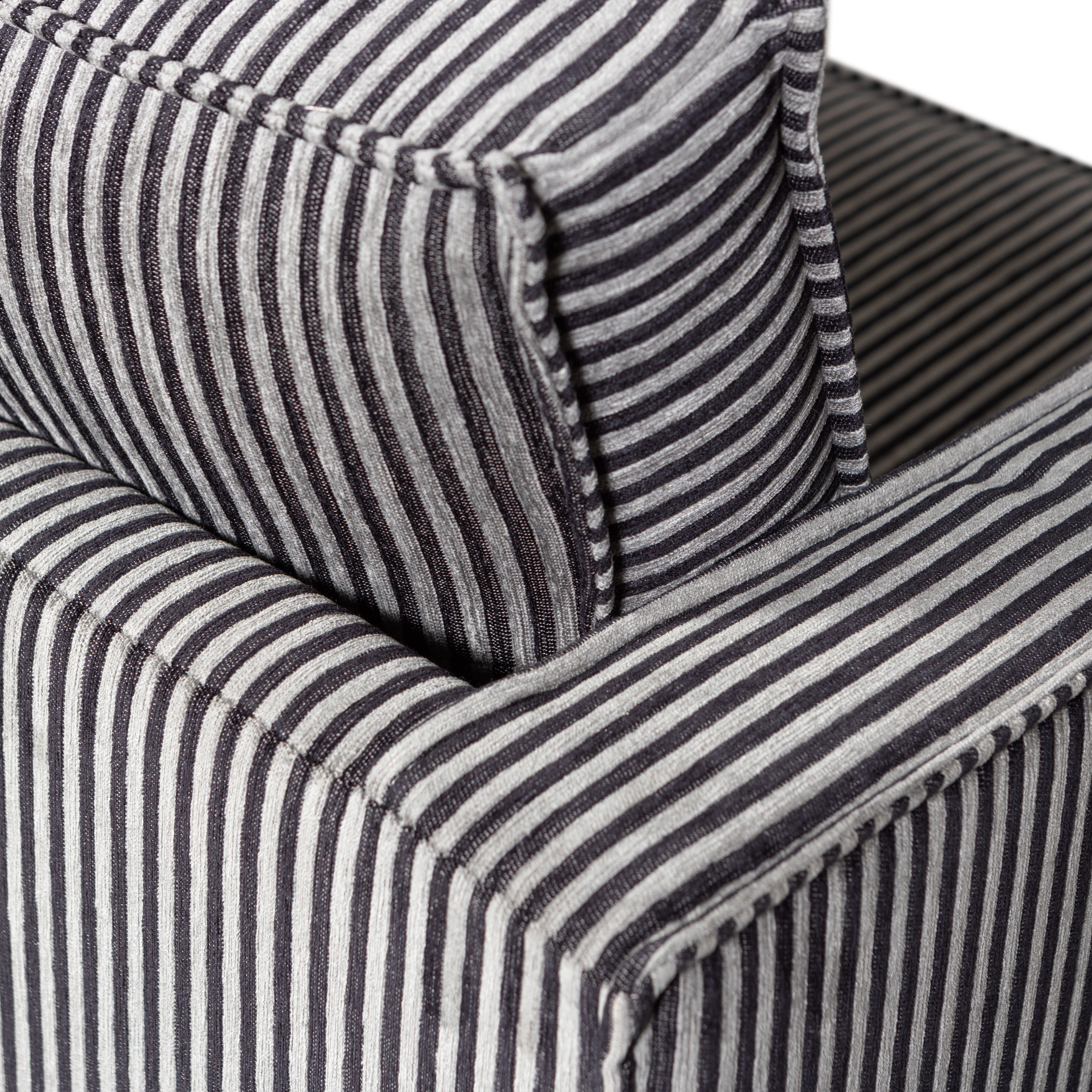 800541-ZG-02_VS_BP_Rodeo_fauteuil_streep_zwart_grijs_detail.png?auto=webp&format=png&width=1500&height=1500