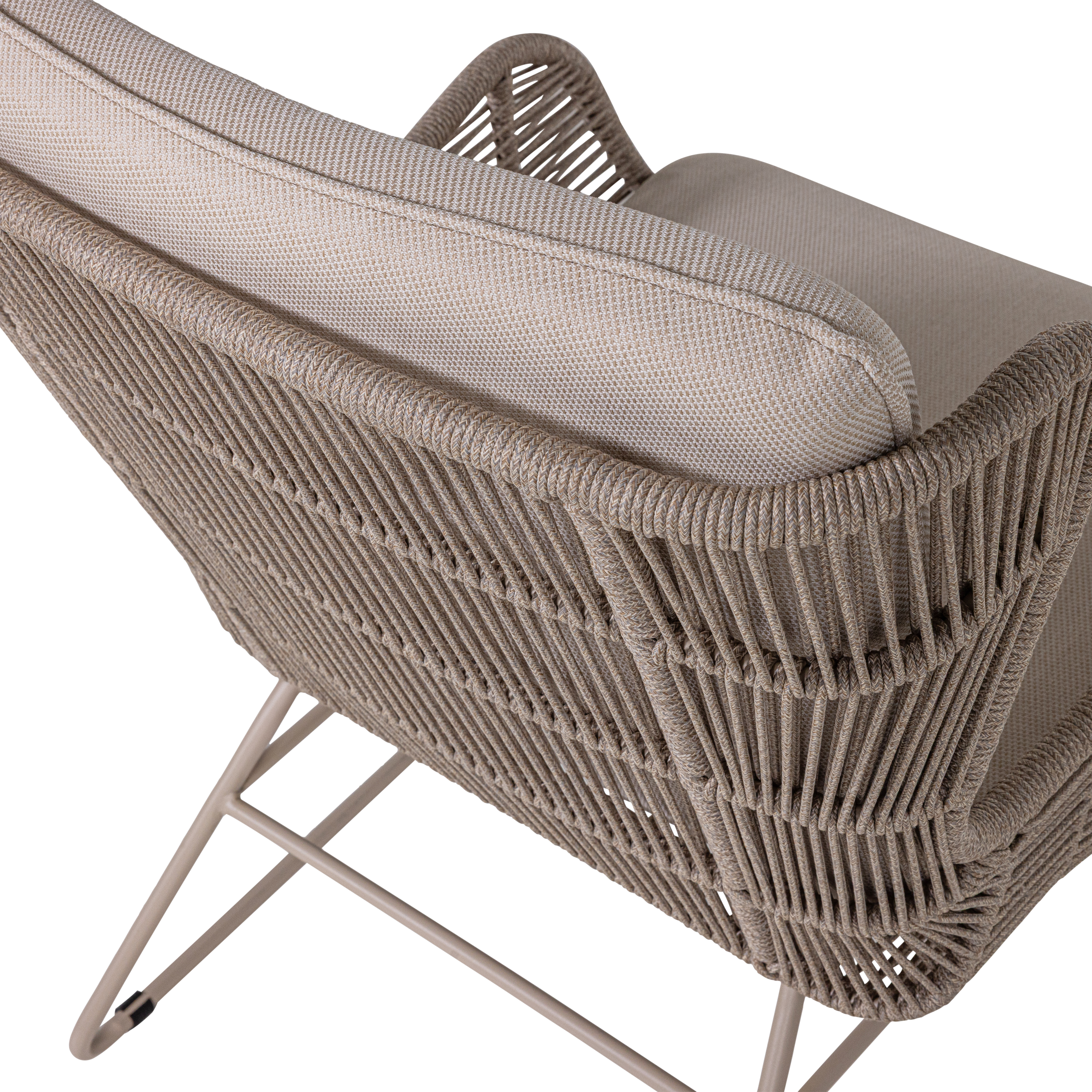 377703-Z-06_VS_WO_Grace_loungestoel_staaltouw_zand_C2.png?auto=webp&format=png&width=1500&height=1500