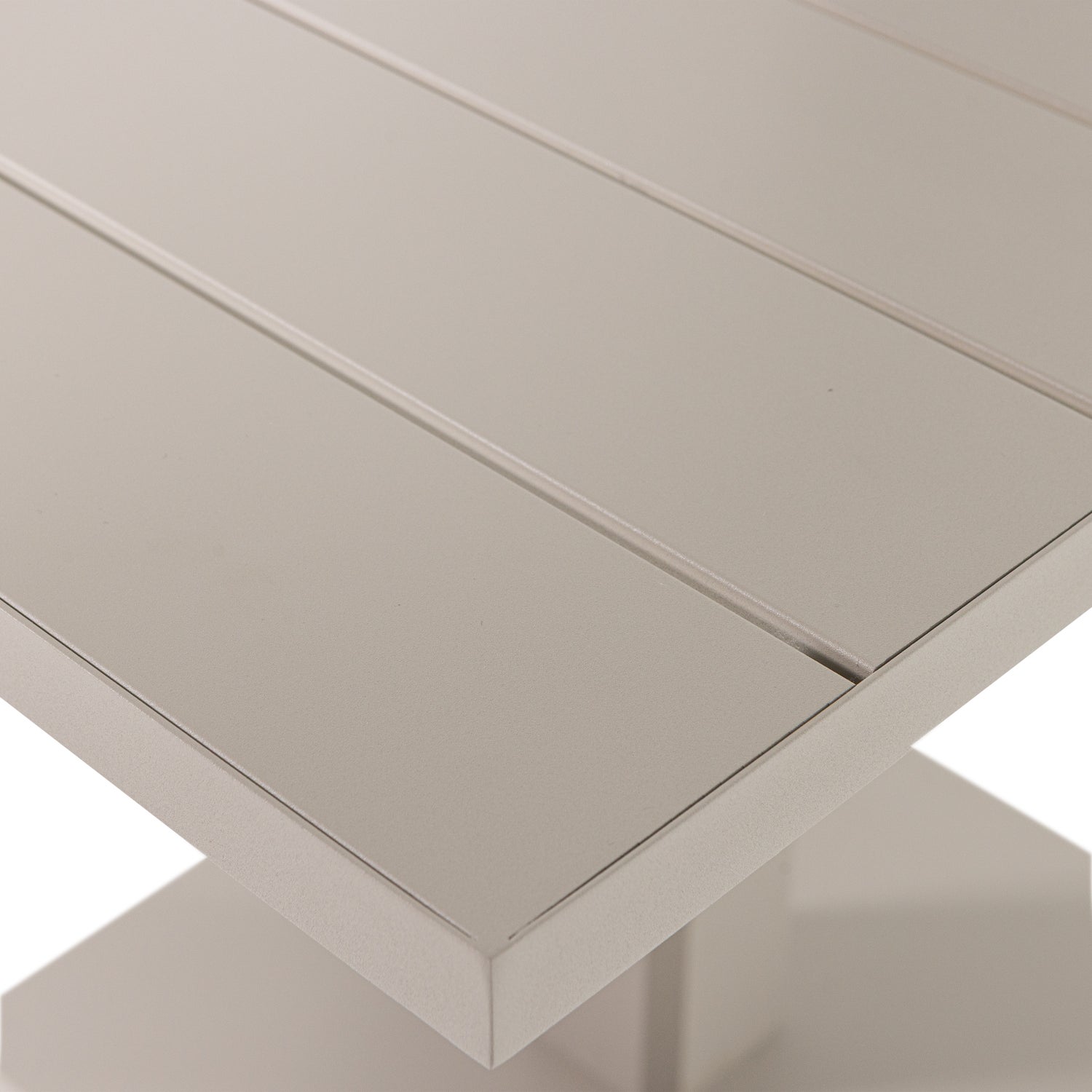 377701-Z_01_VS_WO_Tesso_hoogte_verstelbare_tuintafel_aluminium_zand_C1.png?auto=webp&format=png&width=1500&height=1500