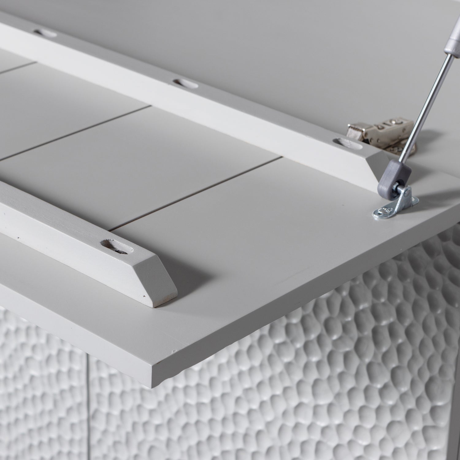 801222-O-01_VS_BP_Carved_organic_drankkast_mist_detail.png?auto=webp&format=png&width=1500&height=1500