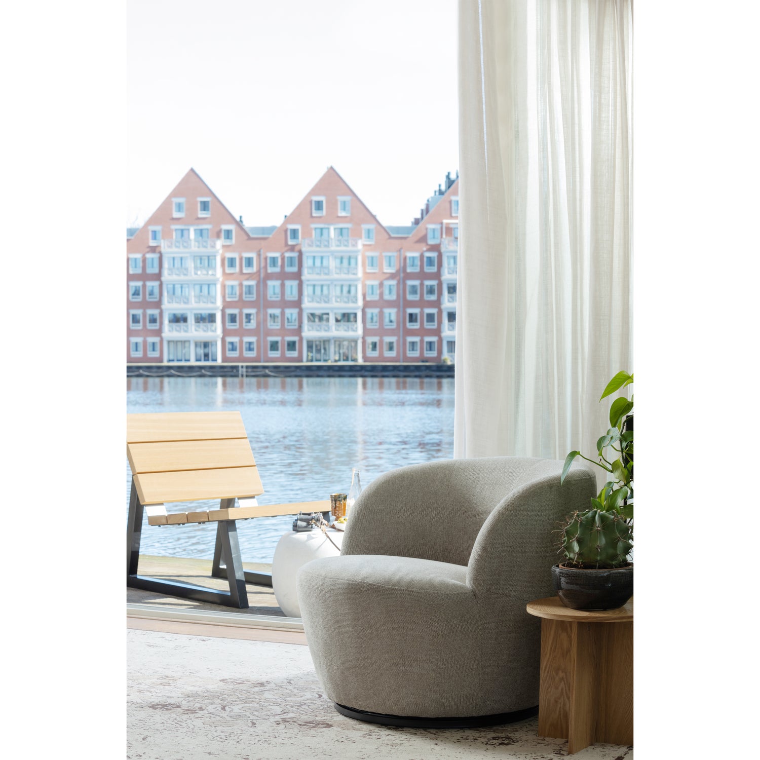 373529-M-373539-Z-373475-N-375154-W-373896-N-02_SF_FA_Serra_zand_Banco_Rens_Lina.jpg?auto=webp&format=png&width=1500&height=1500