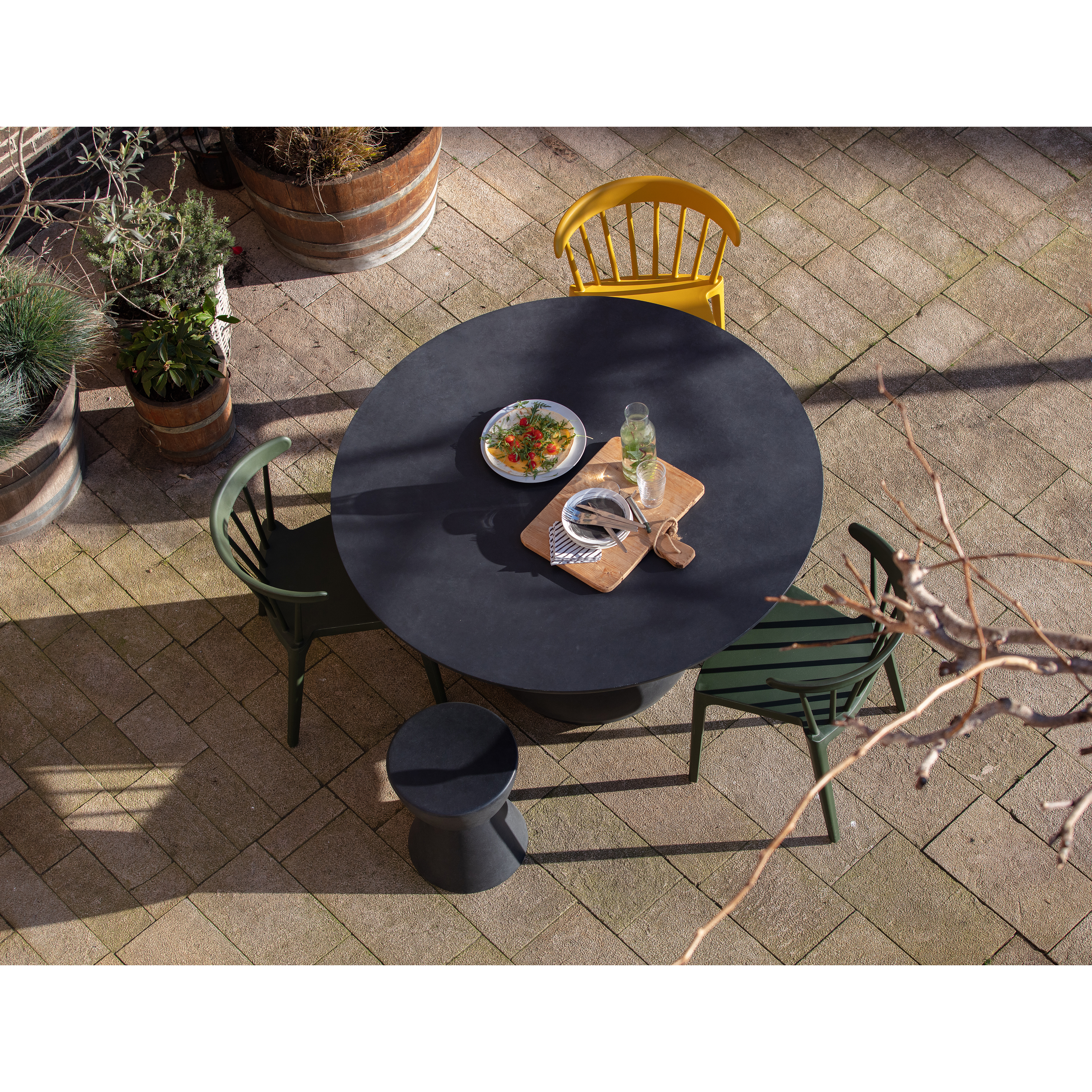 373808-A-373809-A-378634-A-378634-O-03_SF_FA_Dover_tafel_kruk_Bliss_stoel.jpg?auto=webp&format=png&width=1500&height=1500