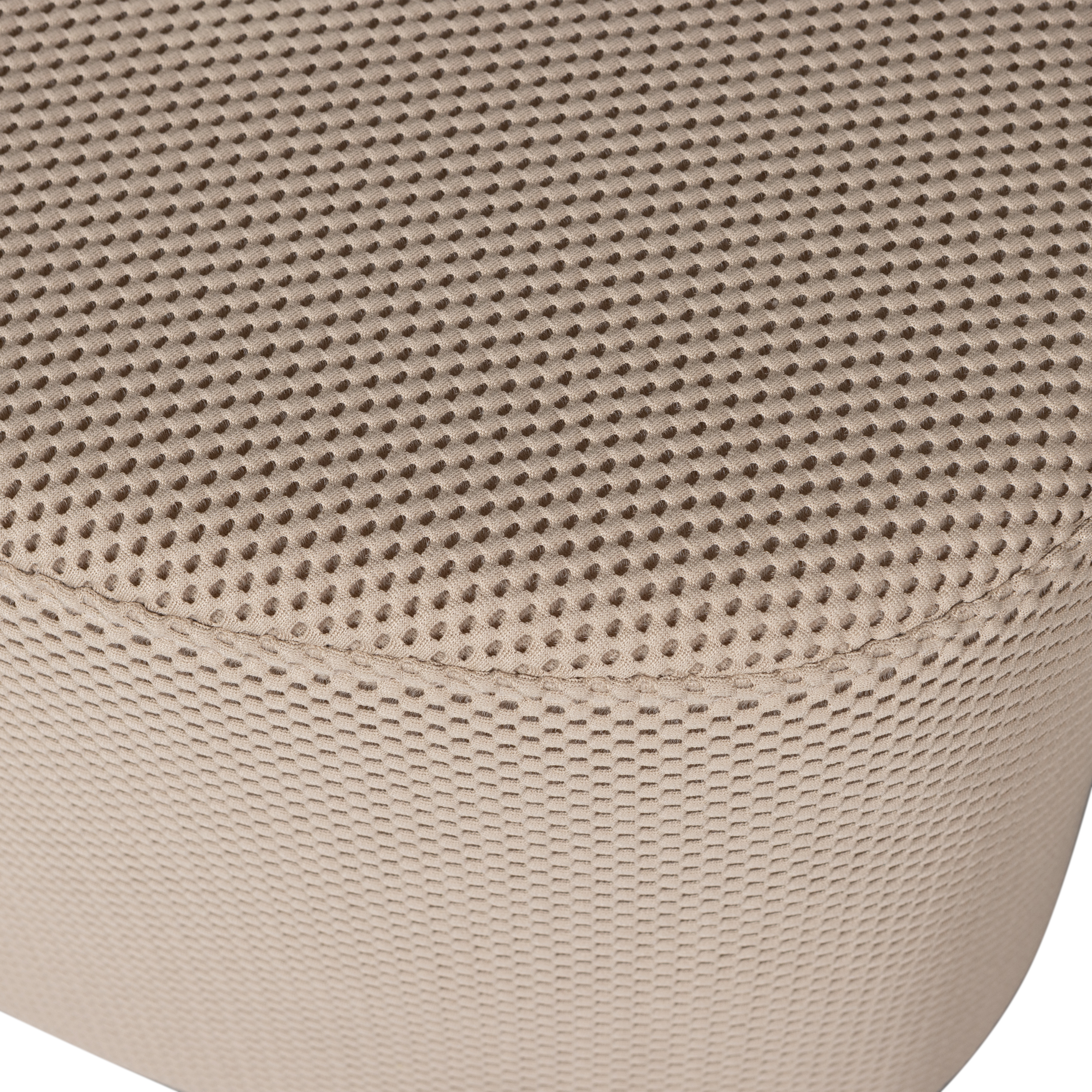 374089-N-01_VS_WE_Puuk_poef_mesh_naturel_38x60x47cm_detail.png?auto=webp&format=png&width=1500&height=1500