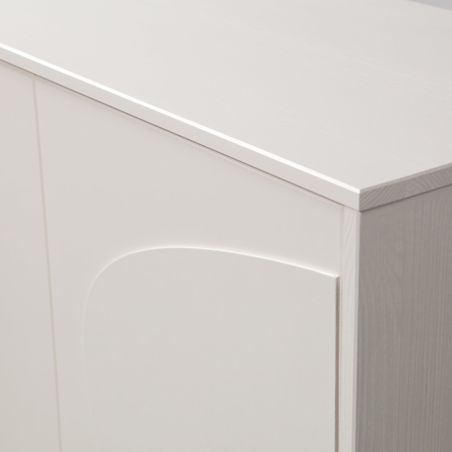 373990-M-01_VS_FA_Cadiz_opbergkast_grenen_mist_detail.png?auto=webp&format=png&width=1500&height=1500