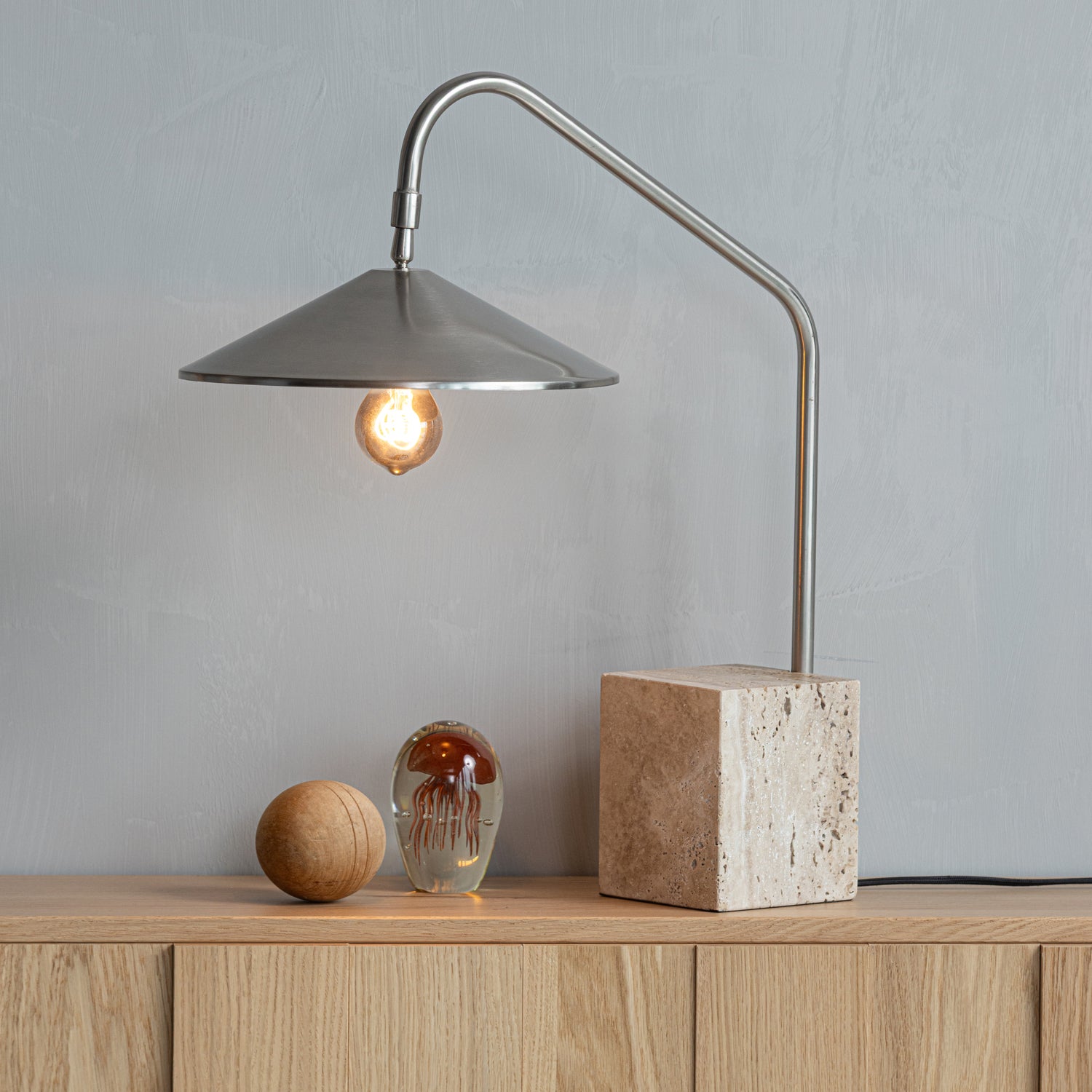 377937-C_01_SF_Korn_tafellamp_metaal_chrome_vierkant.jpg?auto=webp&format=png&width=1500&height=1500