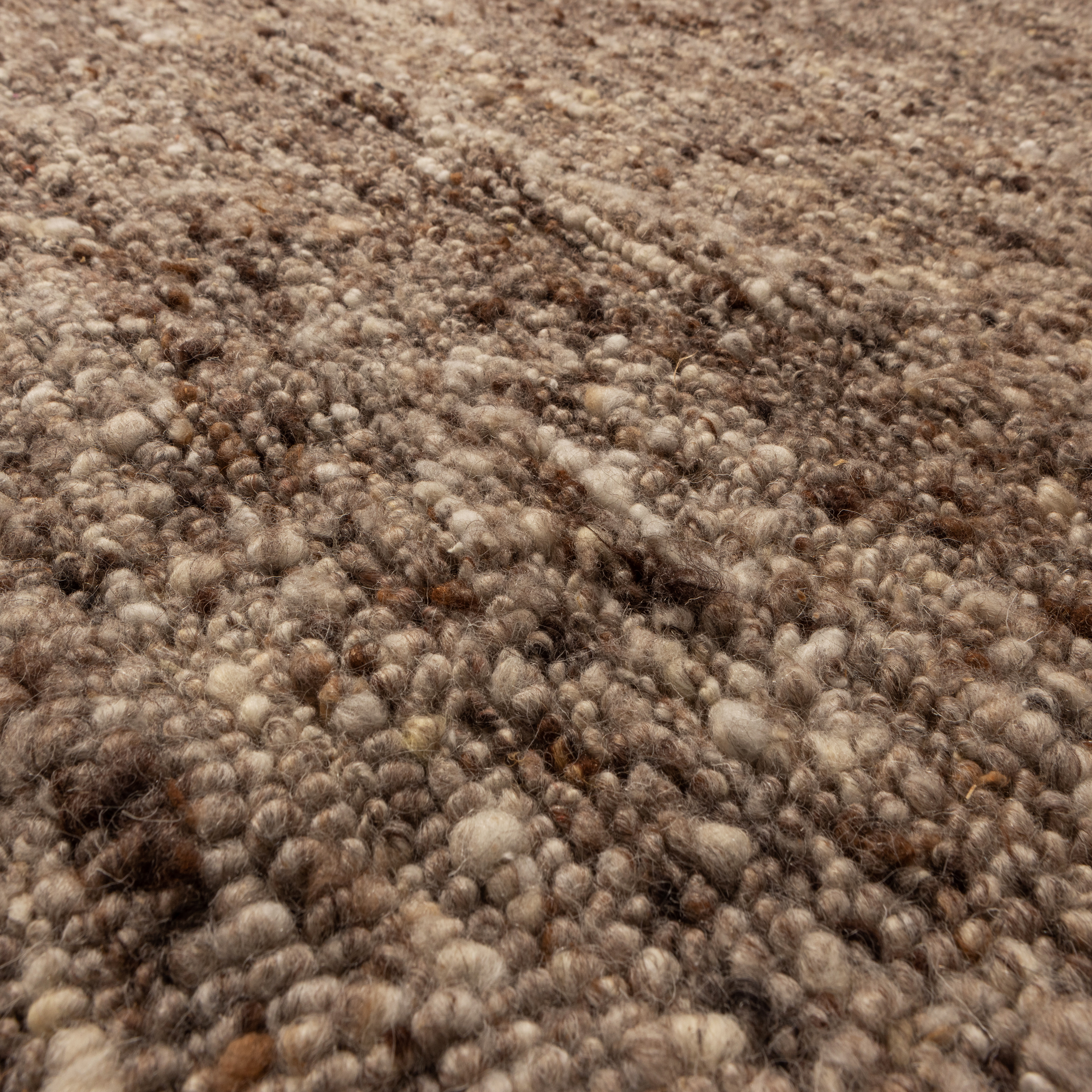 375051-B-01_VS_WE_Efia_vloerkleed_wol_bruin_melange_170x240cm_detail.png?auto=webp&format=png&width=1500&height=1500