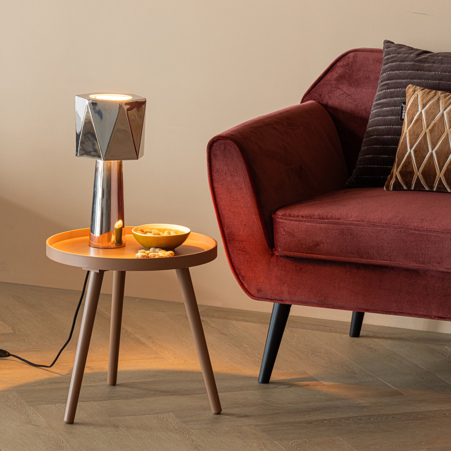 375426-R_01_SF_ES_Sasha_bijzettafel_oudroze_vierkant.jpg?auto=webp&format=png&width=1500&height=1500