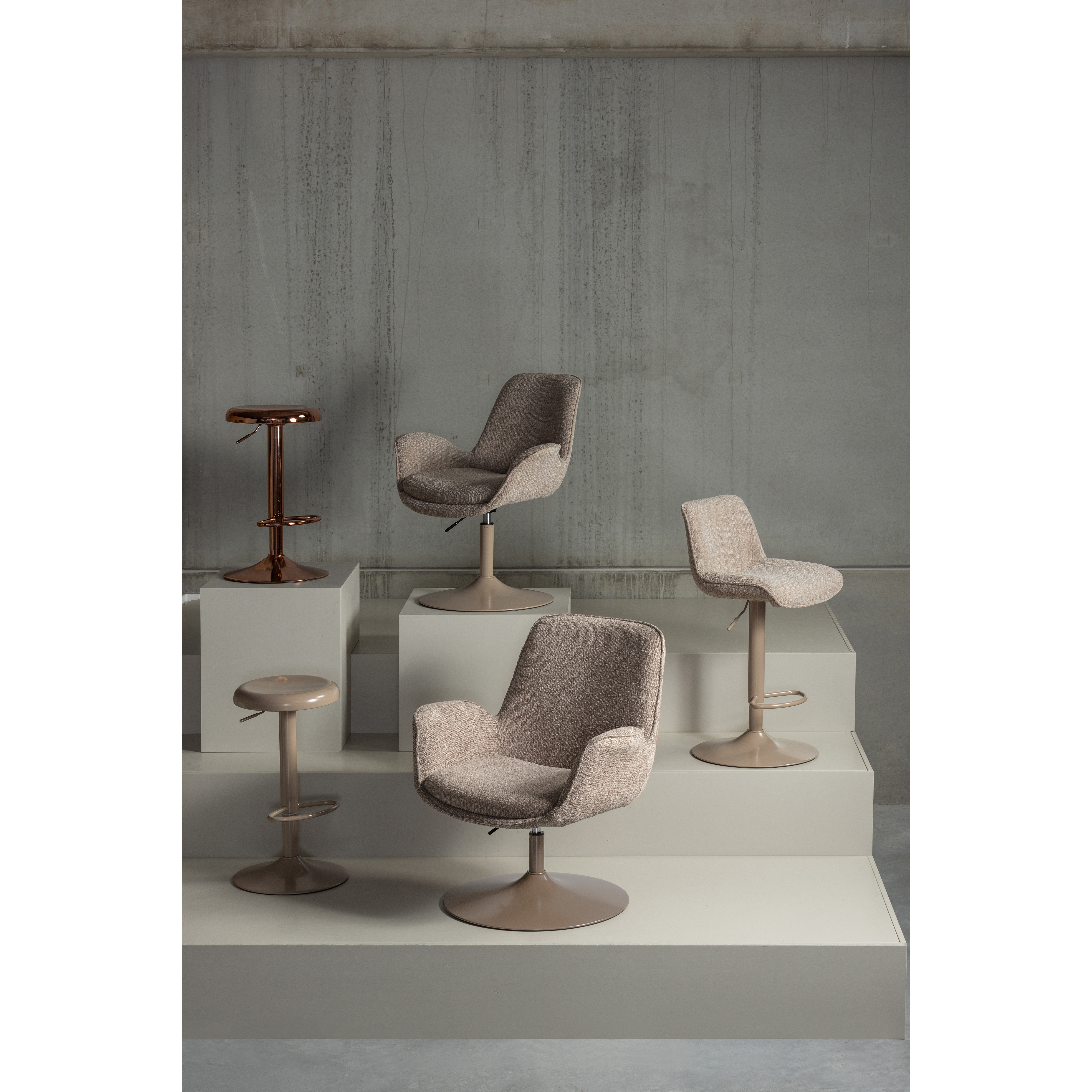 377488-S-377486-S-377487-S-377384-A-377384-K-01_SF_WE_Marten_fauteuil_barstoel_eetkamerstoel_Isaac_barkruk.jpg?auto=webp&format=png&width=1500&height=1500