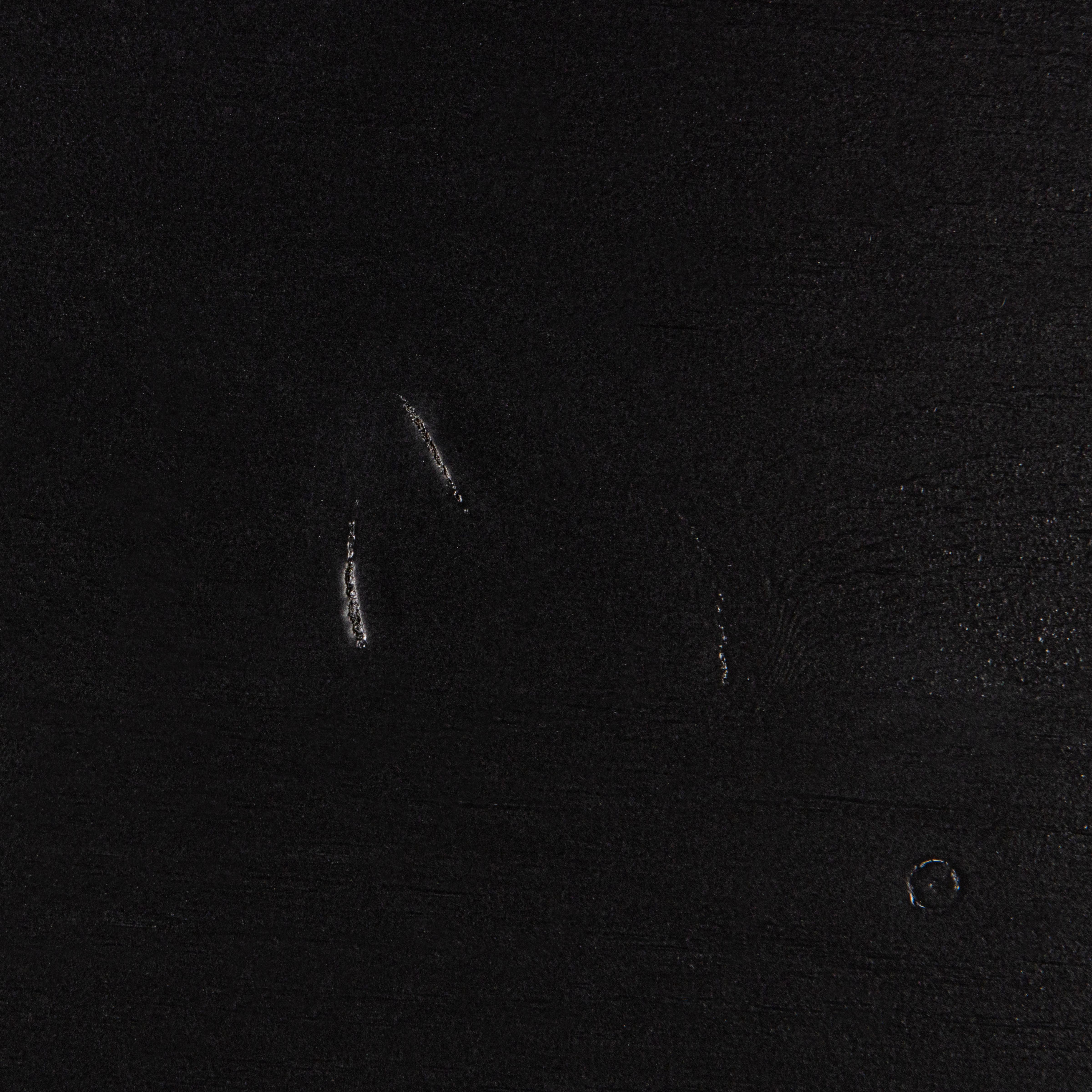 HOUT_IMPERFECTIE_Grenenhout_Mat_zwart_Egaal_01.jpg?auto=webp&format=png&width=1500&height=1500