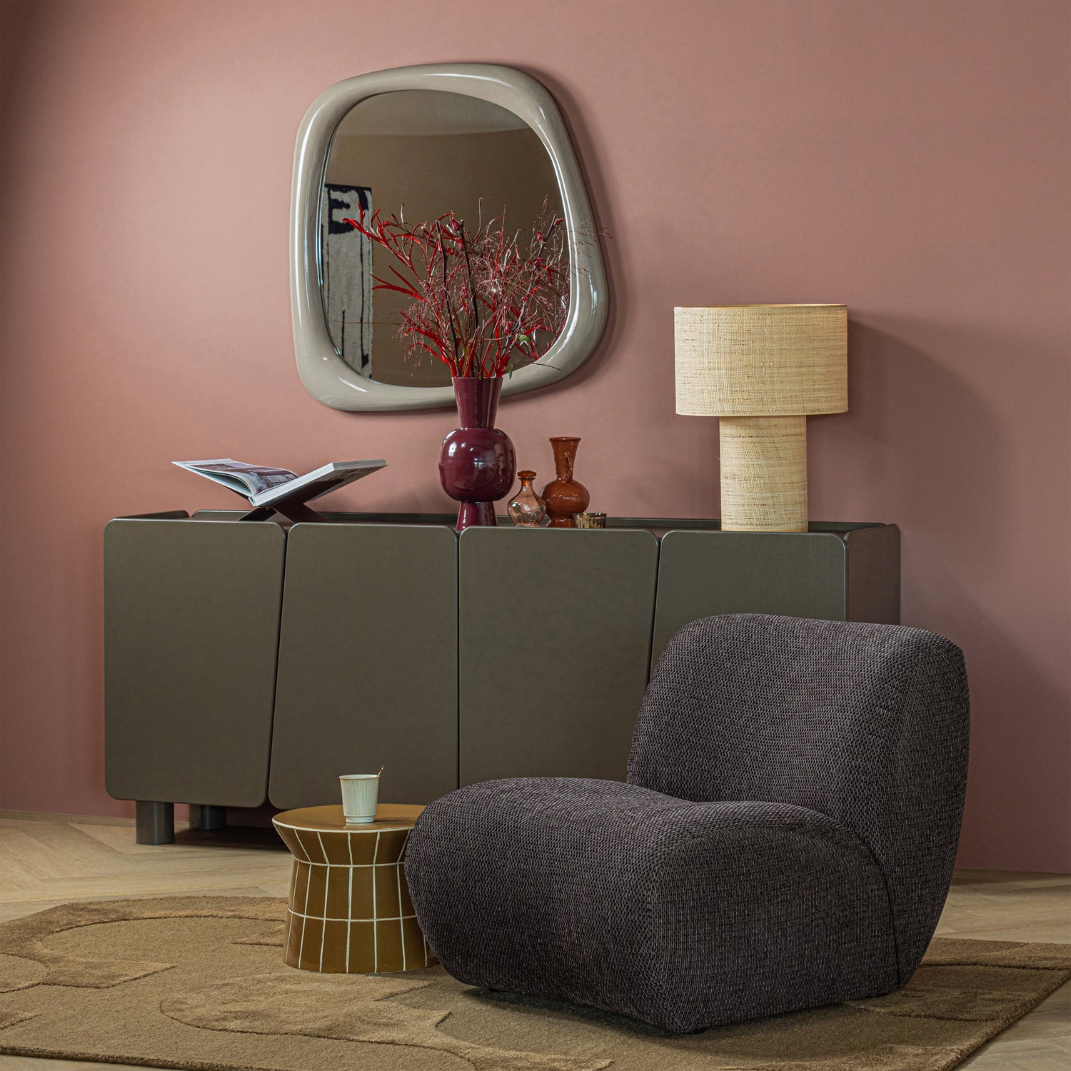 377898-CA__377789-H-02_SF_Nomu_chenille_antraciet_Plu_honinggeel_vierkant.jpg?auto=webp&format=png&width=1500&height=1500