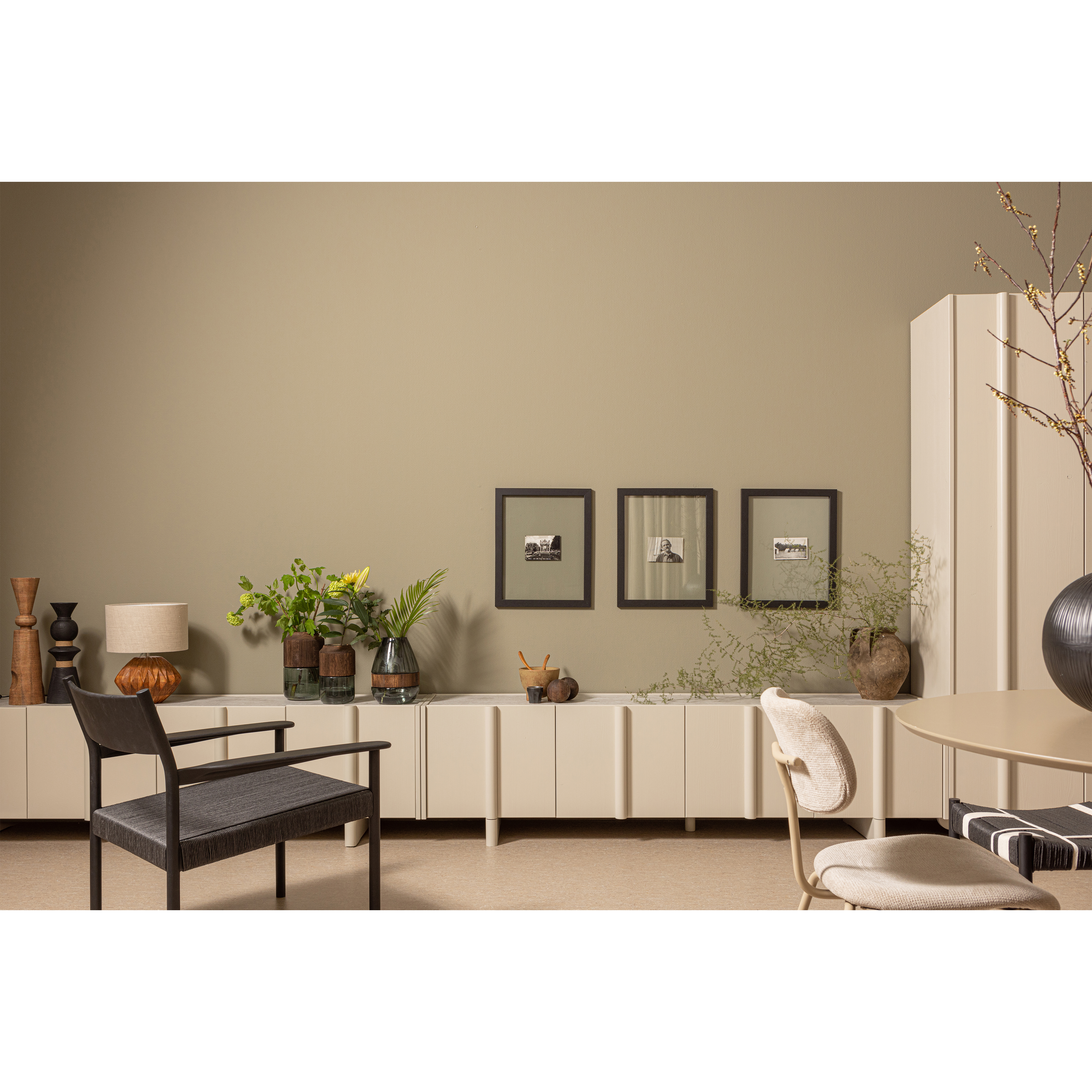 373994-D-373992-D-340484-Z-340507-Z-340506-Z-01_SF_WE_Basu_tv-meubel_opbergkast_Link_eetkamerstoel_Lael_fauteuil_Jessy_kruk.jpg?auto=webp&format=png&width=1500&height=1500