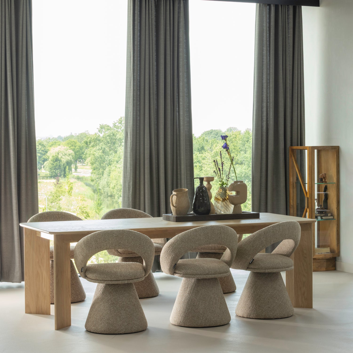 377619-N-377546-B-377543-Z-377542-N-377575-B-377545-Z-377544-B-377493-N-TB-AR-DL22-2390x0990-01_SF_WP_Winter_Indre_Valerie_Norbert_Likse_Gianna_Josie_Kella_1drs_Afgerond_vierkant.png?auto=webp&format=png&width=1500&height=1500