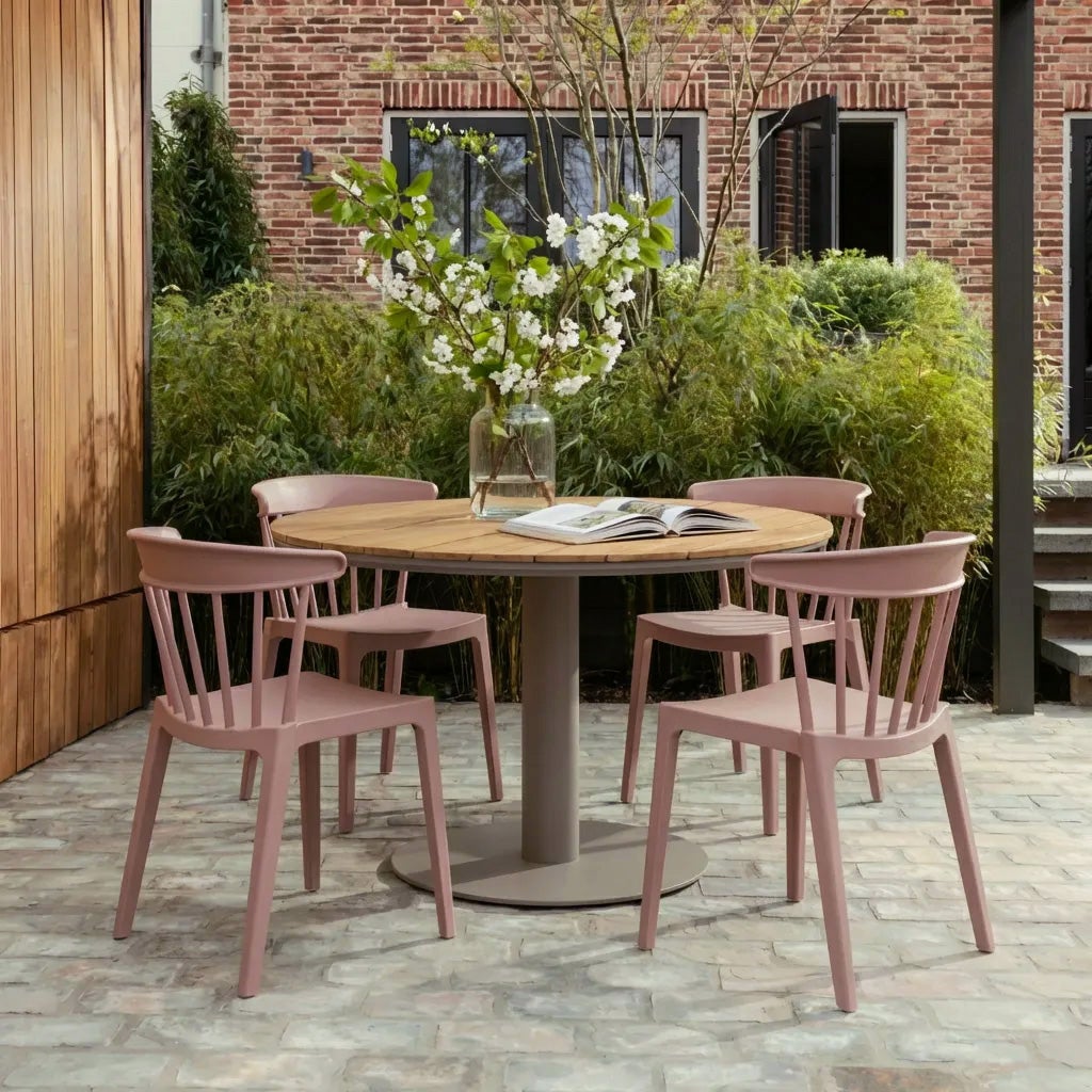 377704-Z__378634-R_01_SF_WO_Vela_tuintafel_rond_Bliss_tuinstoel_zalmroze_vierkant_AI.jpg?auto=webp&format=png&width=1500&height=1500