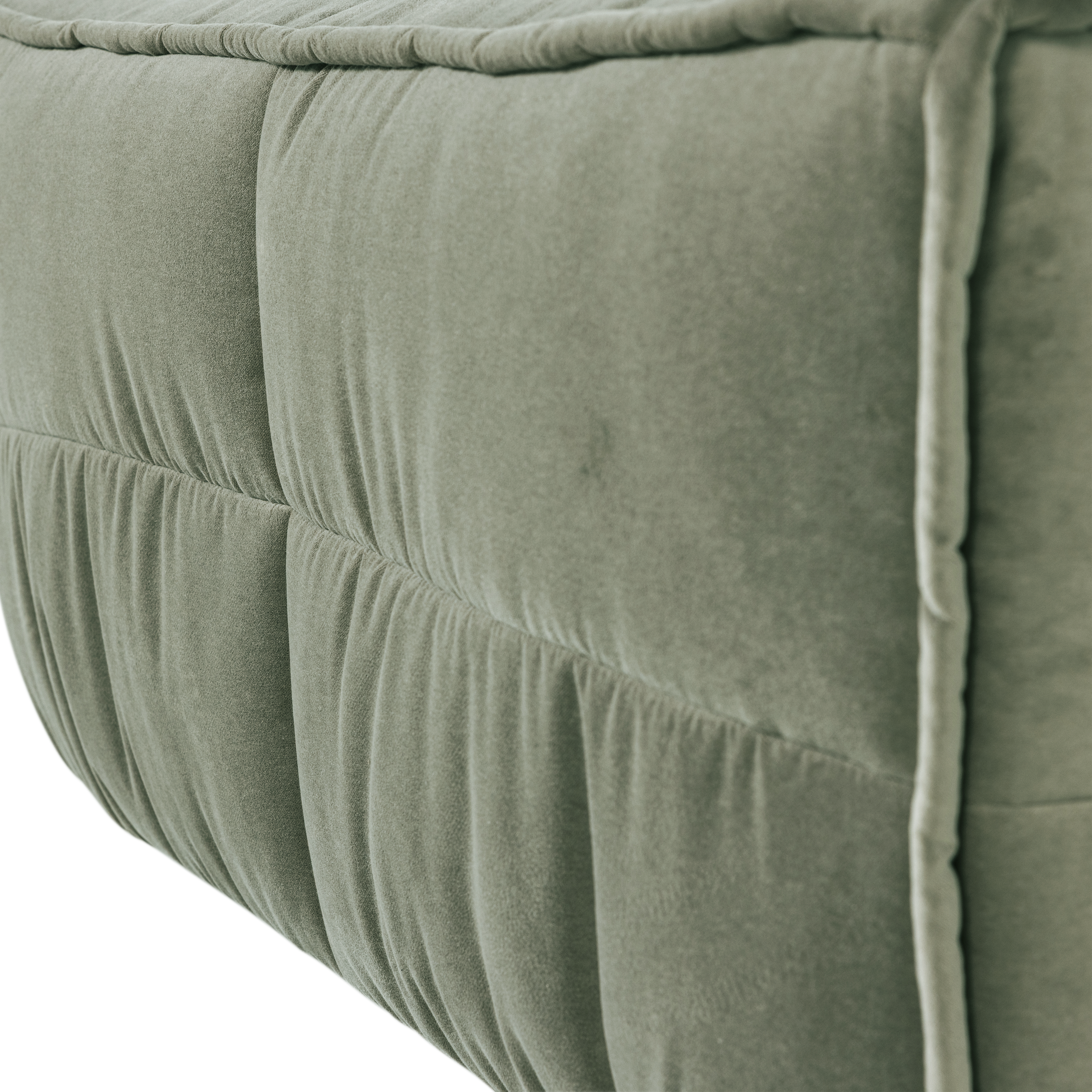 400560-PG_04_VS_VT_Cluster_hocker_velvet_pistache_groen_C2.png?auto=webp&format=png&width=1500&height=1500