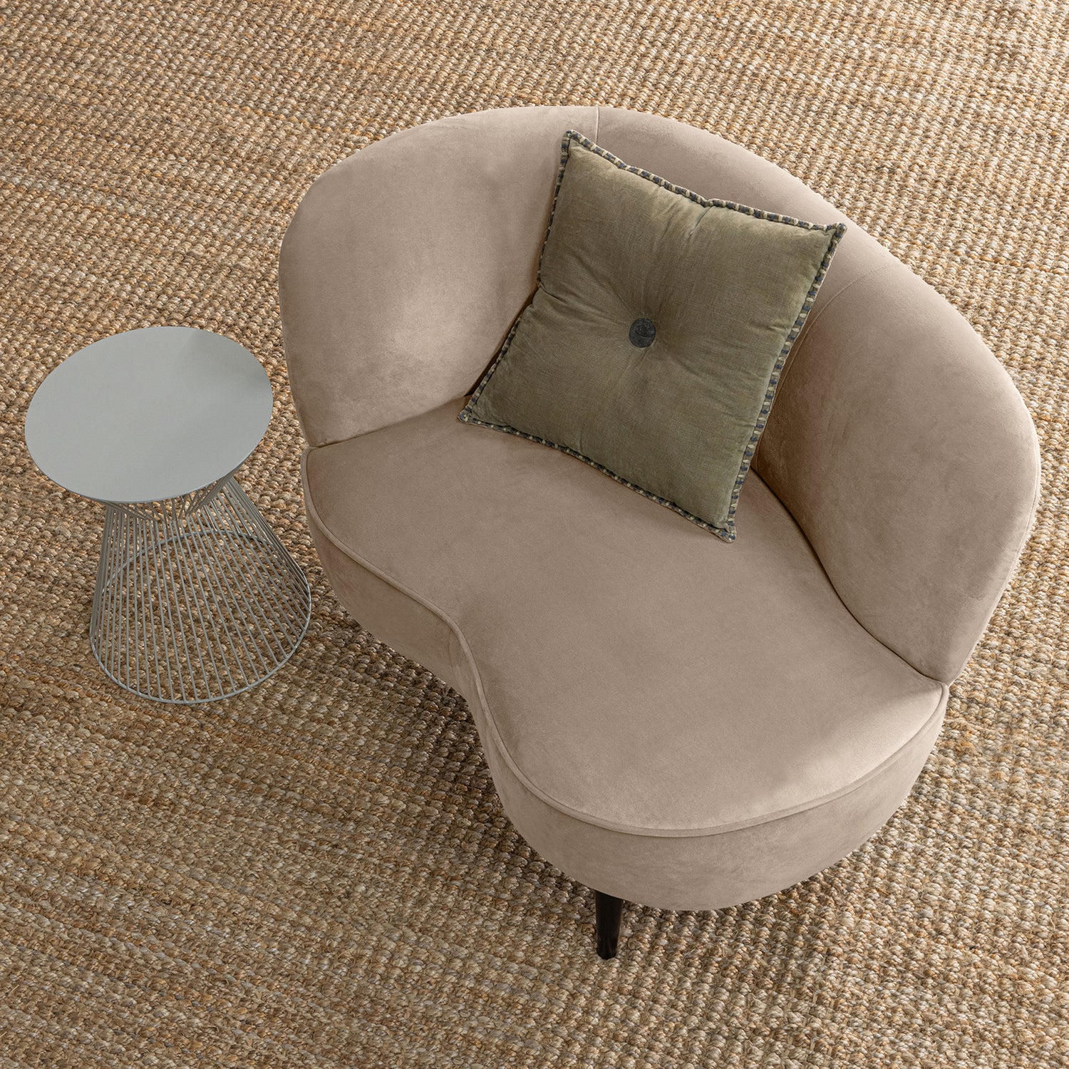 340475-KG-373864-S-390932-A-02_SF_FA_Sara_lounge_fauteuil_links_khaki.jpg?auto=webp&format=png&width=1500&height=1500