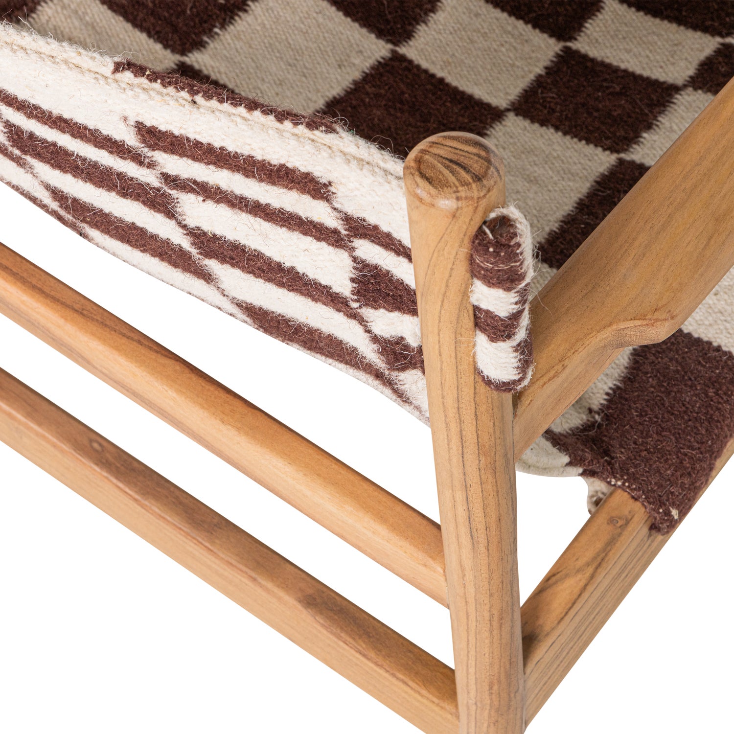 377837-B_01_VS_WP_Zano_fauteuil_hout_bruin_met_kelim_zitting_naturel_C1.png?auto=webp&format=png&width=1500&height=1500