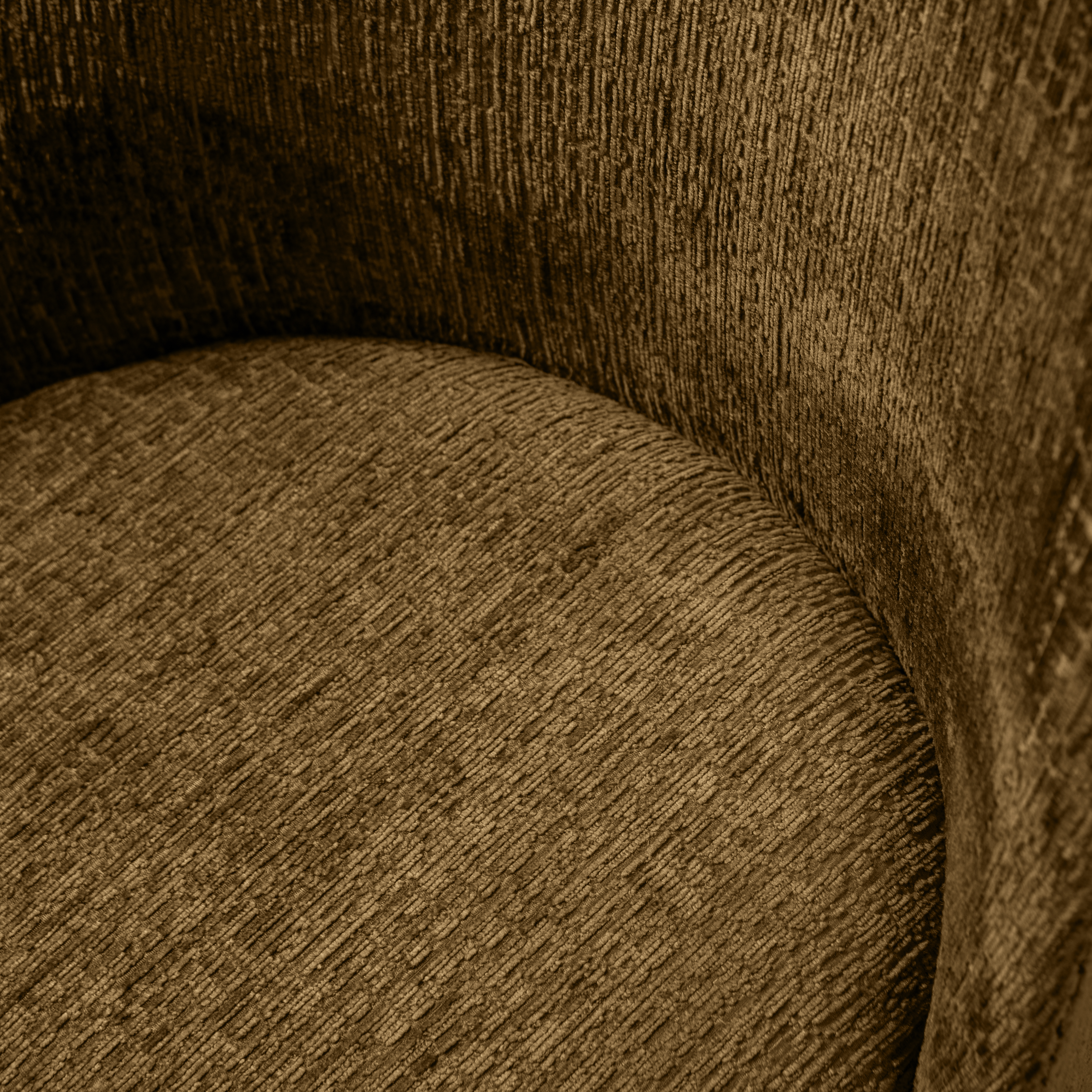 800816-BR-01_VS_BP_Vogue_eetkamerstoel_structure_velvet_brass_detail.jpg?auto=webp&format=png&width=1500&height=1500