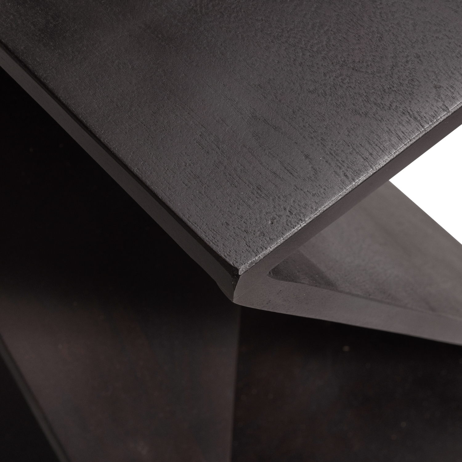 375030-D-02_VS_WE_Ikem_bijzettafel_acacia_donkerbruin_detail.png?auto=webp&format=png&width=1500&height=1500