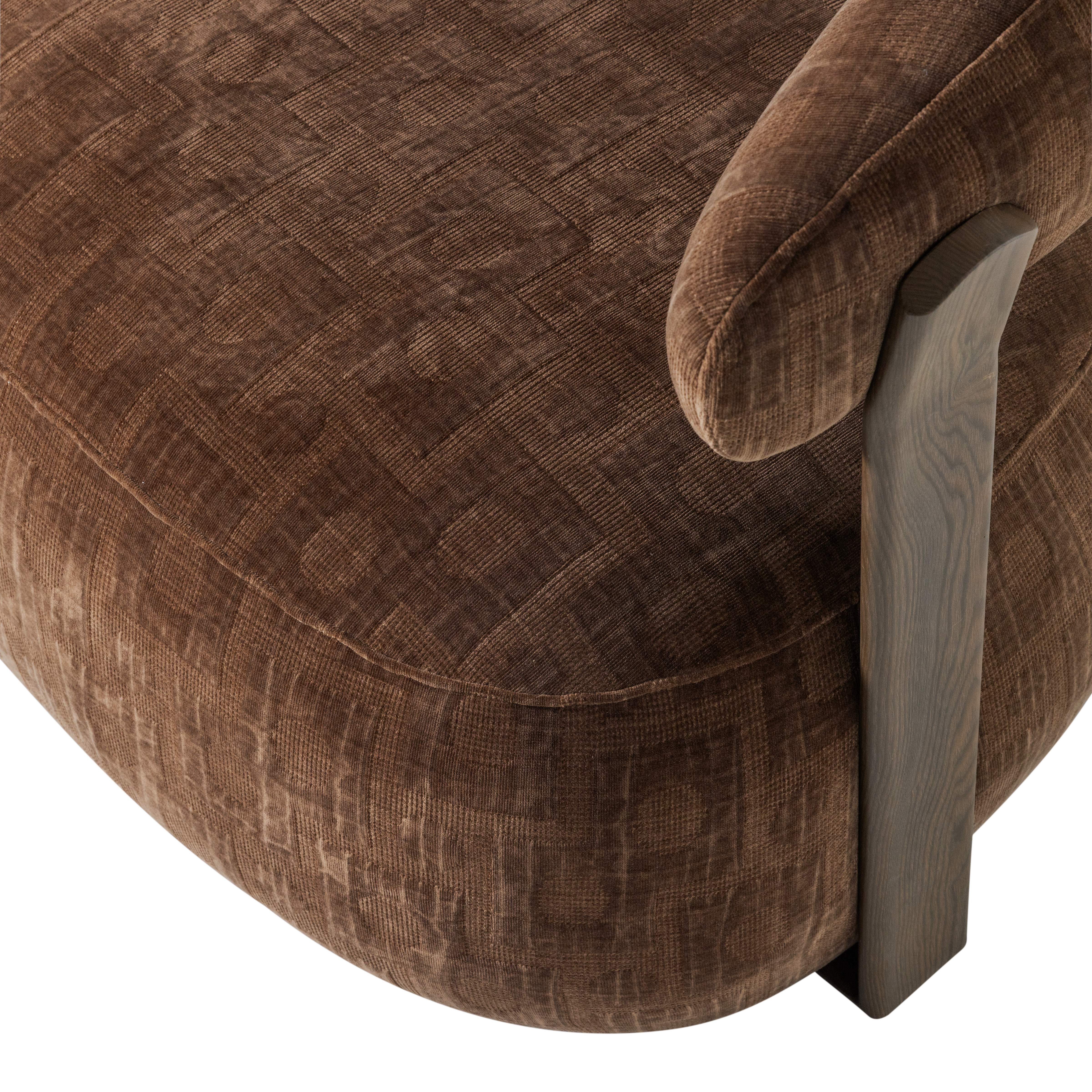 377778-B_01_VS_WP_Foon_fauteuil_3D_structuurstof_bruin_detail.png?auto=webp&format=png&width=1500&height=1500
