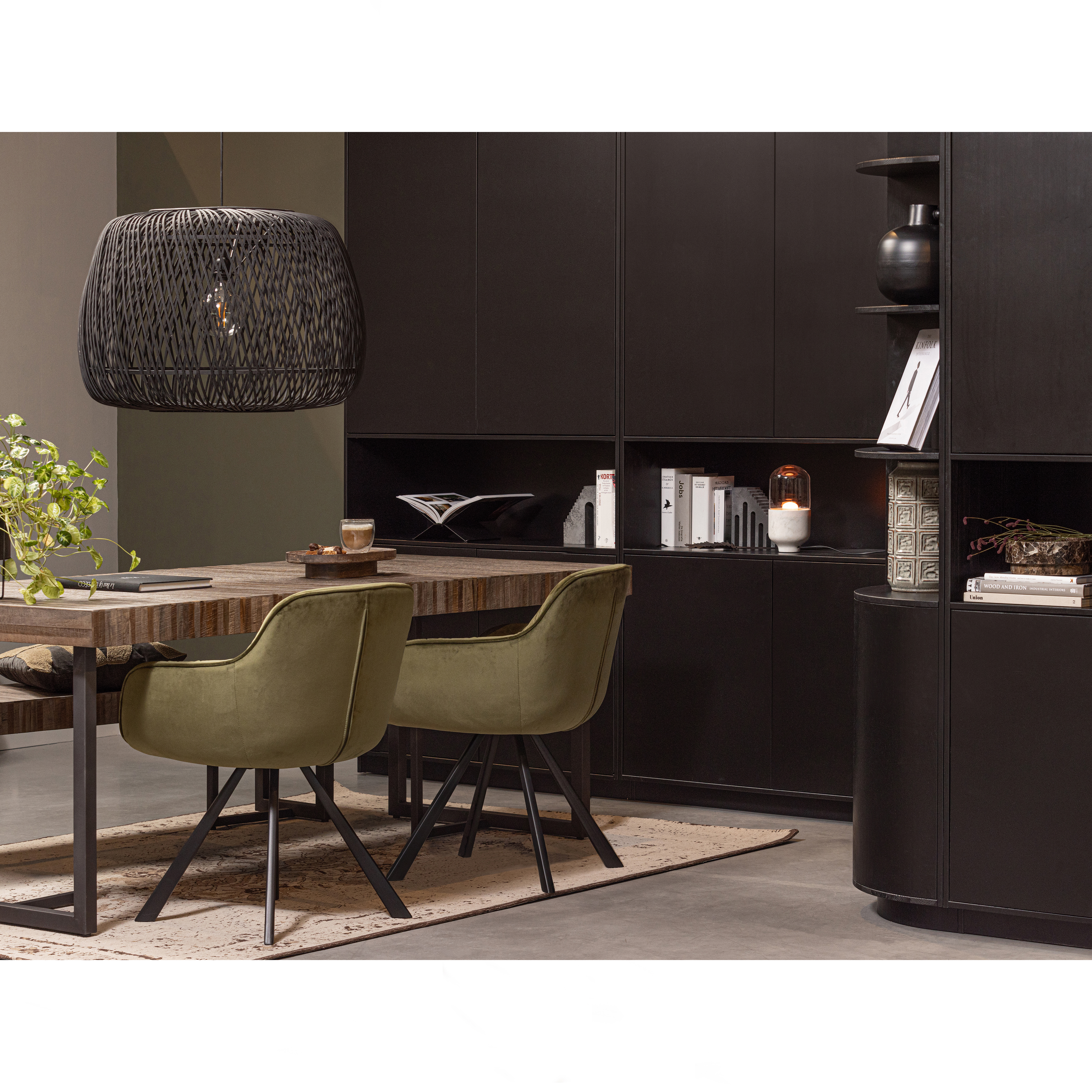 373922-N-373923-N-373924-N-373925-N-373529-M-377149-Z-373621-G-373466-Z-02_SF_WE_Maxime_Rens_Elaine_stoel_army.jpg?auto=webp&format=png&width=1500&height=1500