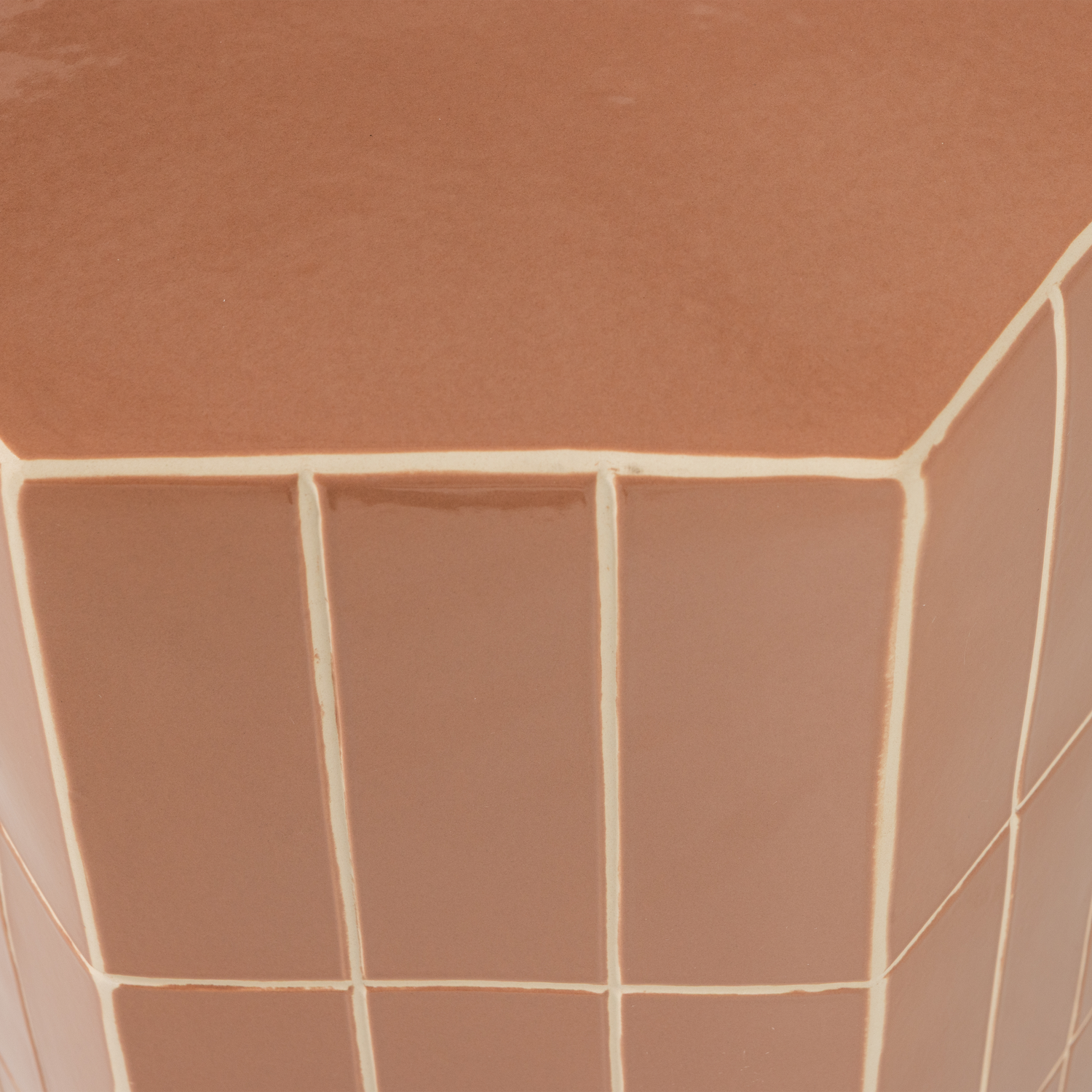 377791-R_04_VS_Plu_bijzettafel_keramiek_oudroze_C1.png?auto=webp&format=png&width=1500&height=1500