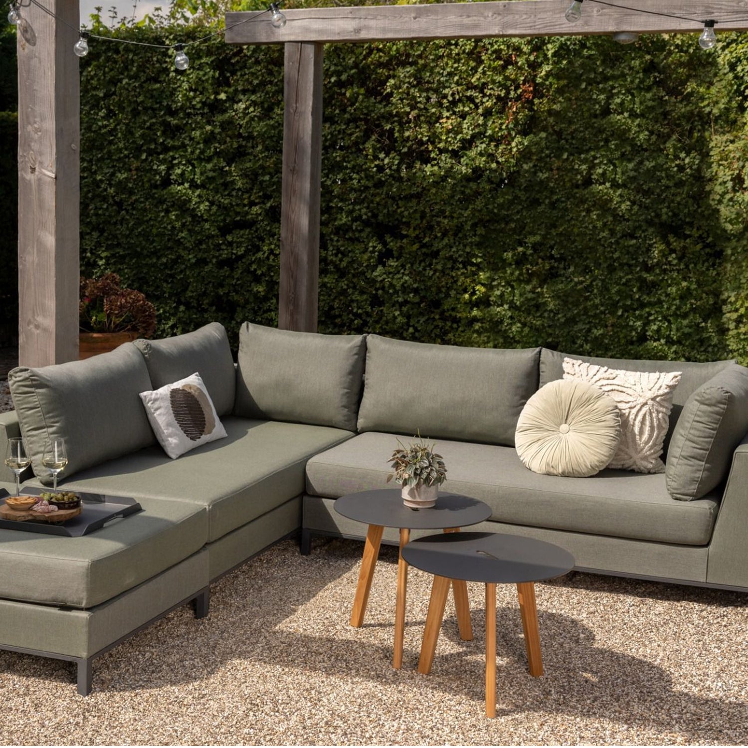 CH5800LGNA-01_SF_EXT_Capri_loungeset_links_groen_VIERKANT.jpg?auto=webp&format=png&width=1500&height=1500
