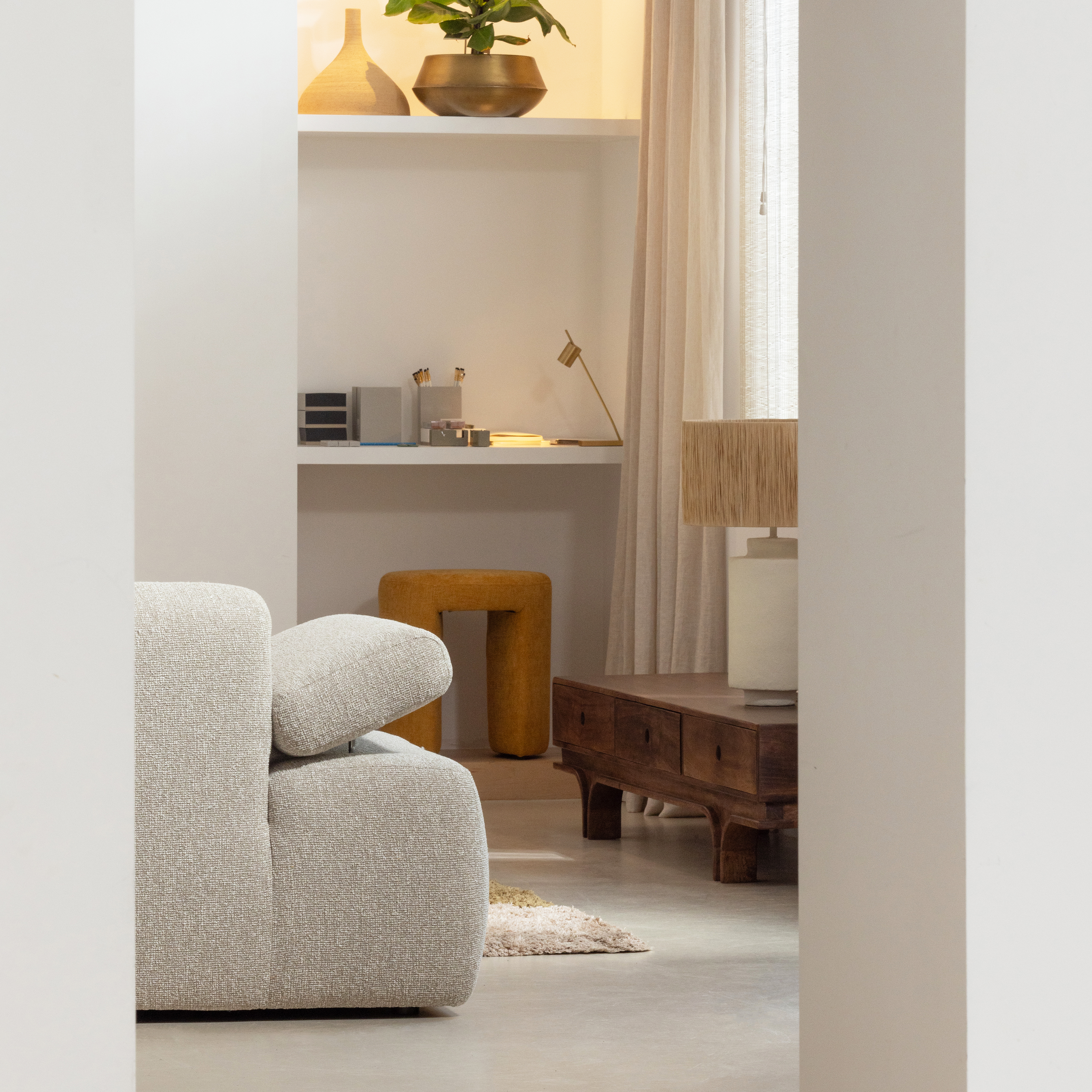 377460-EM-374079-M-377360-W-01_SF_WE_Mojo_chaise_longue_Charlie_kruk_Straes_VIERKANT.jpg?auto=webp&format=png&width=1500&height=1500